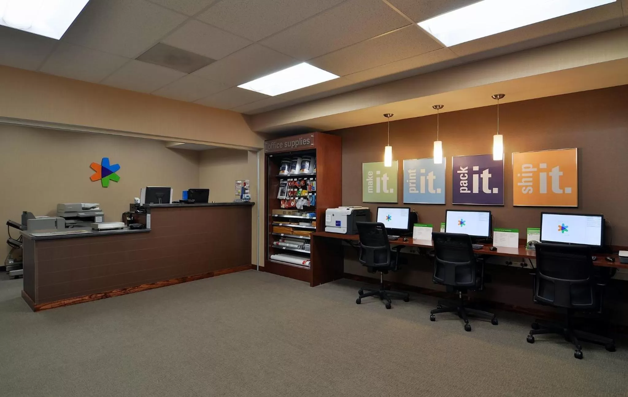 Business facilities in Loews Hollywood Hotel