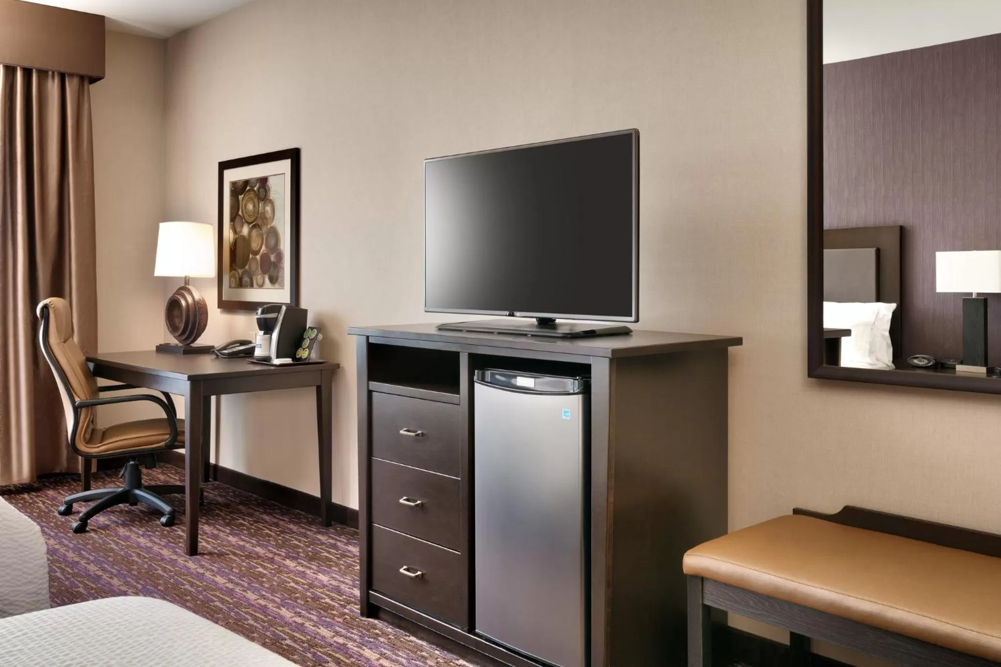 Photo of the whole room, Bed in Holiday Inn Express Hotel & Suites Billings by IHG