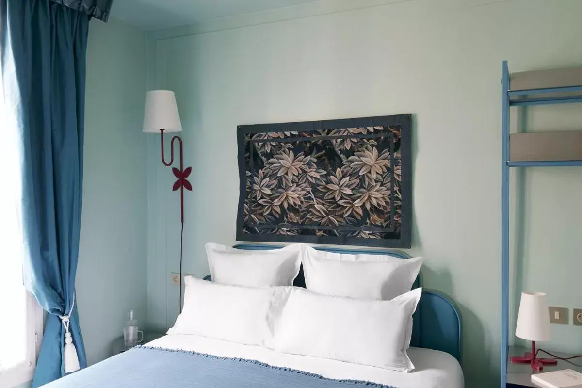 Small double in Hôtel Beauregard Small double in Hôtel Beauregard