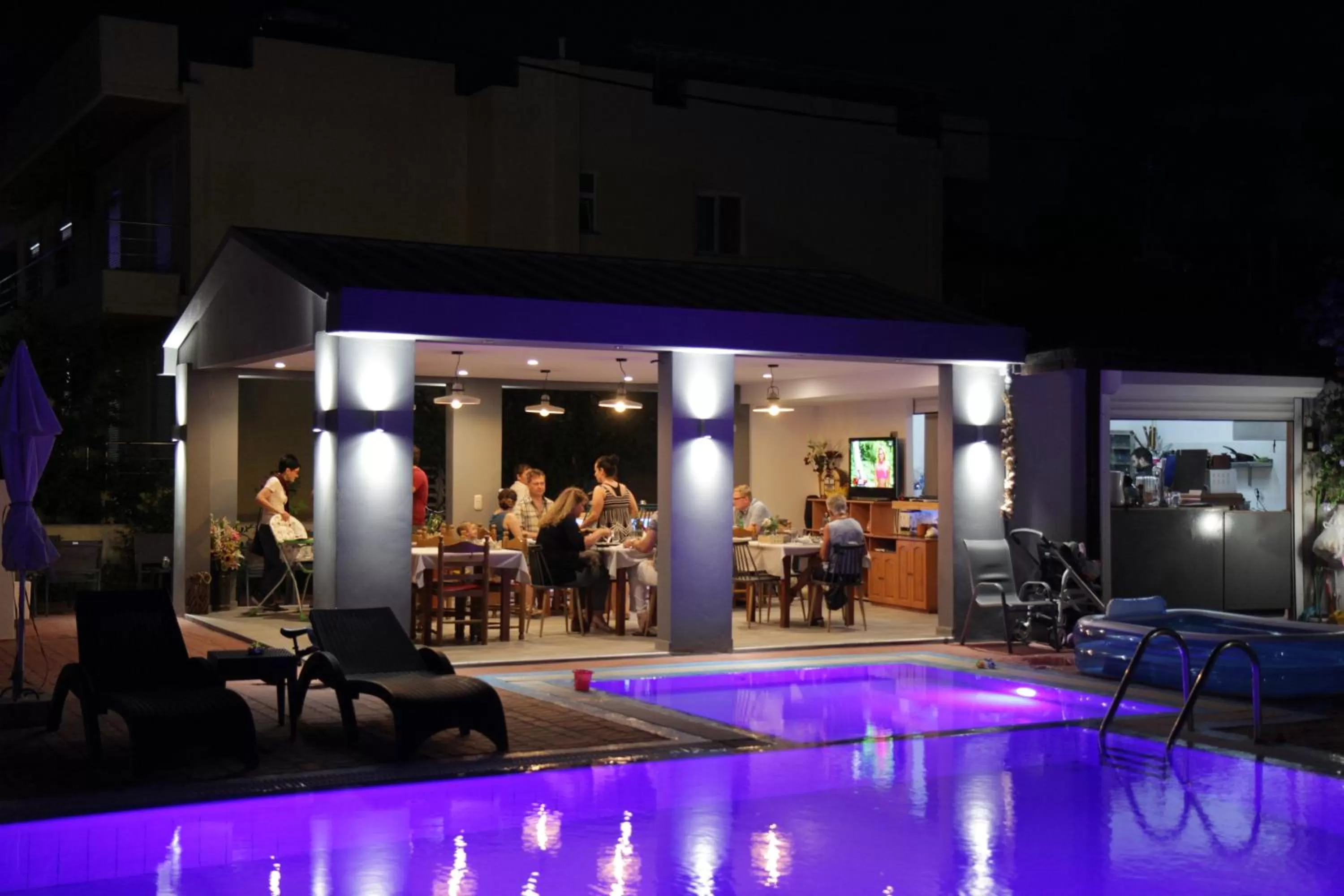 Lounge or bar, Swimming Pool in Platoni Elite