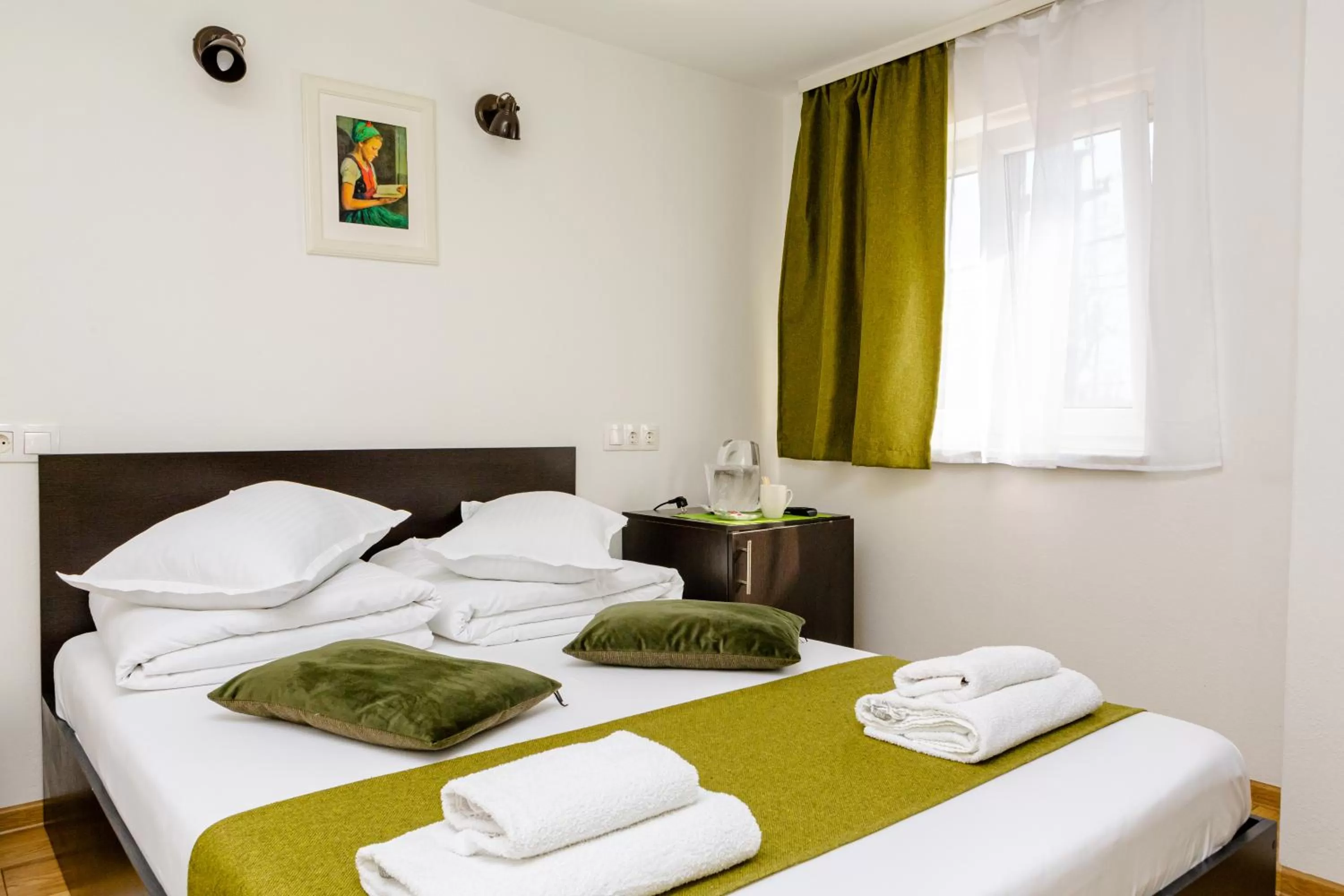 Bedroom, Bed in Pensiunea Pictorilor