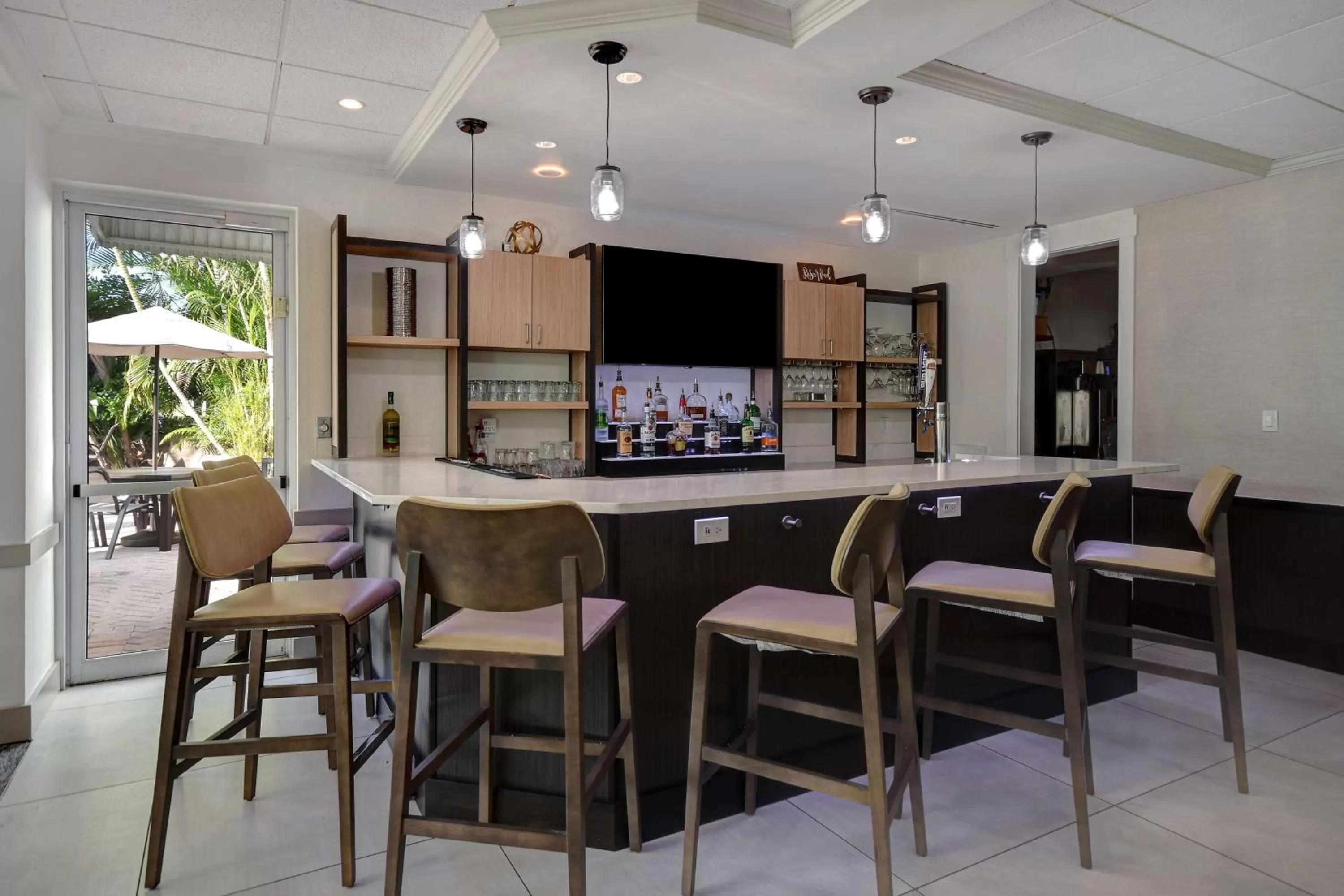 Lounge or bar in Hilton Garden Inn Fort Myers