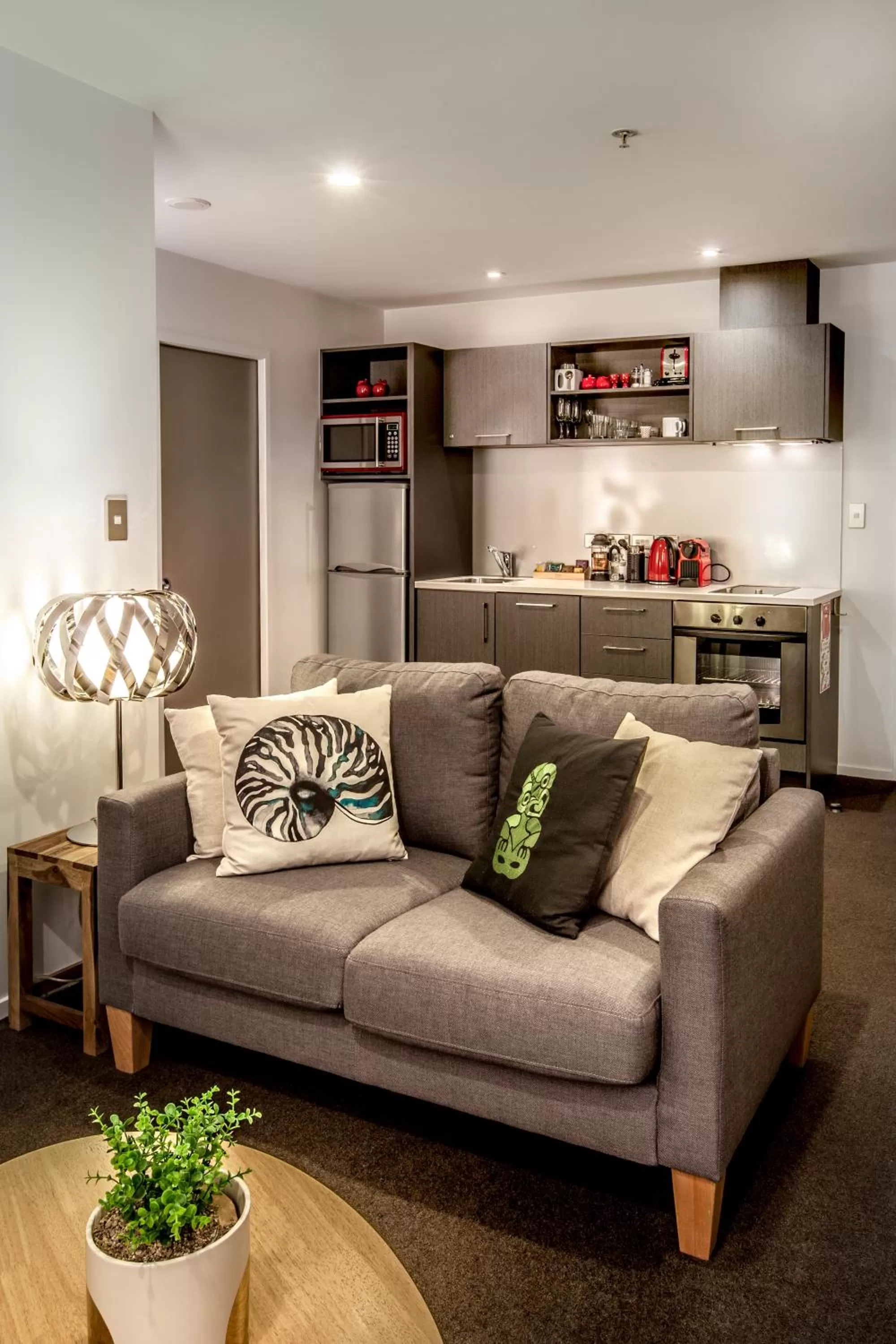 Living room in Barclay Suites