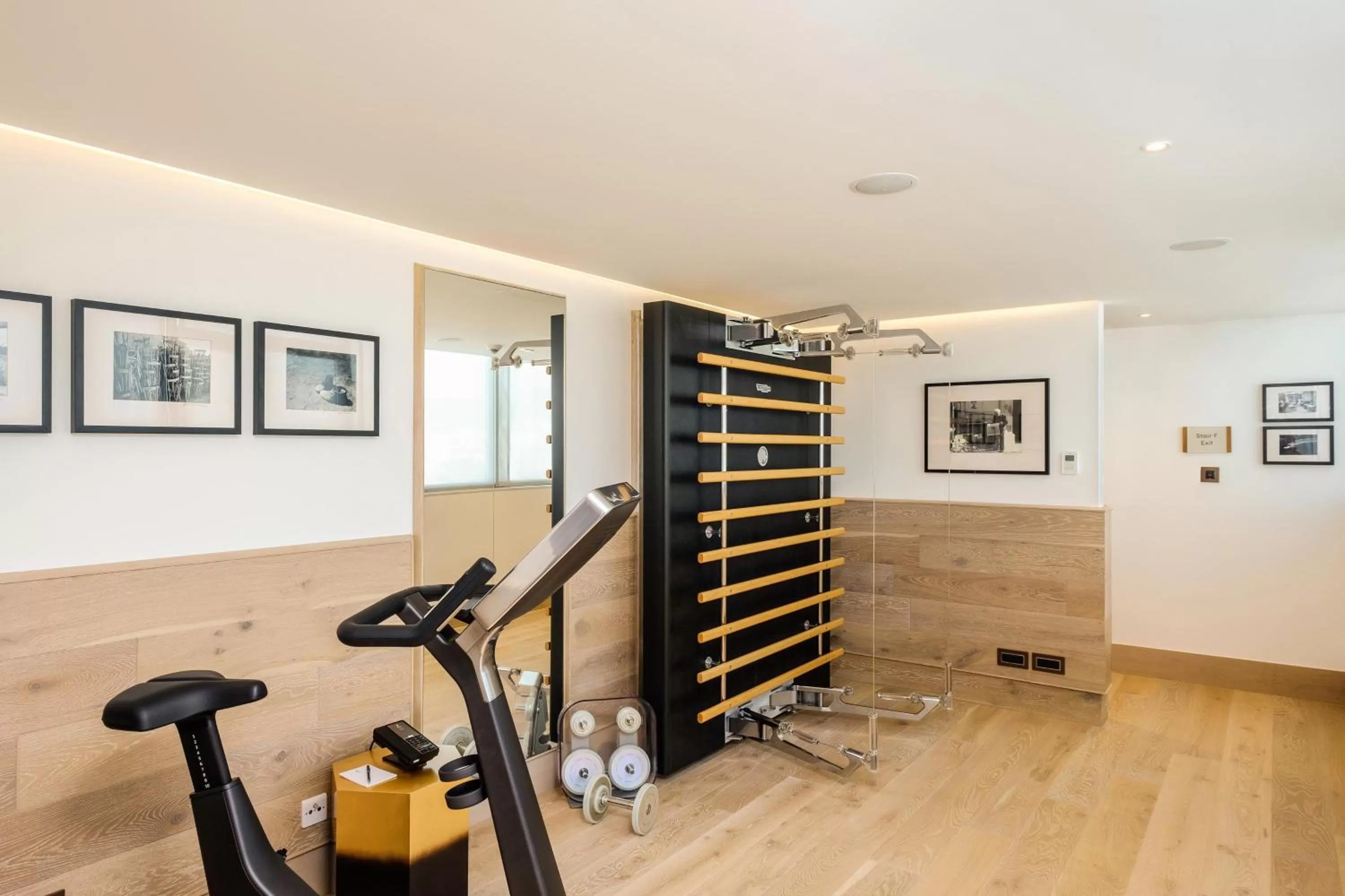 Bedroom in Parklane, a Luxury Collection Resort & Spa, Limassol