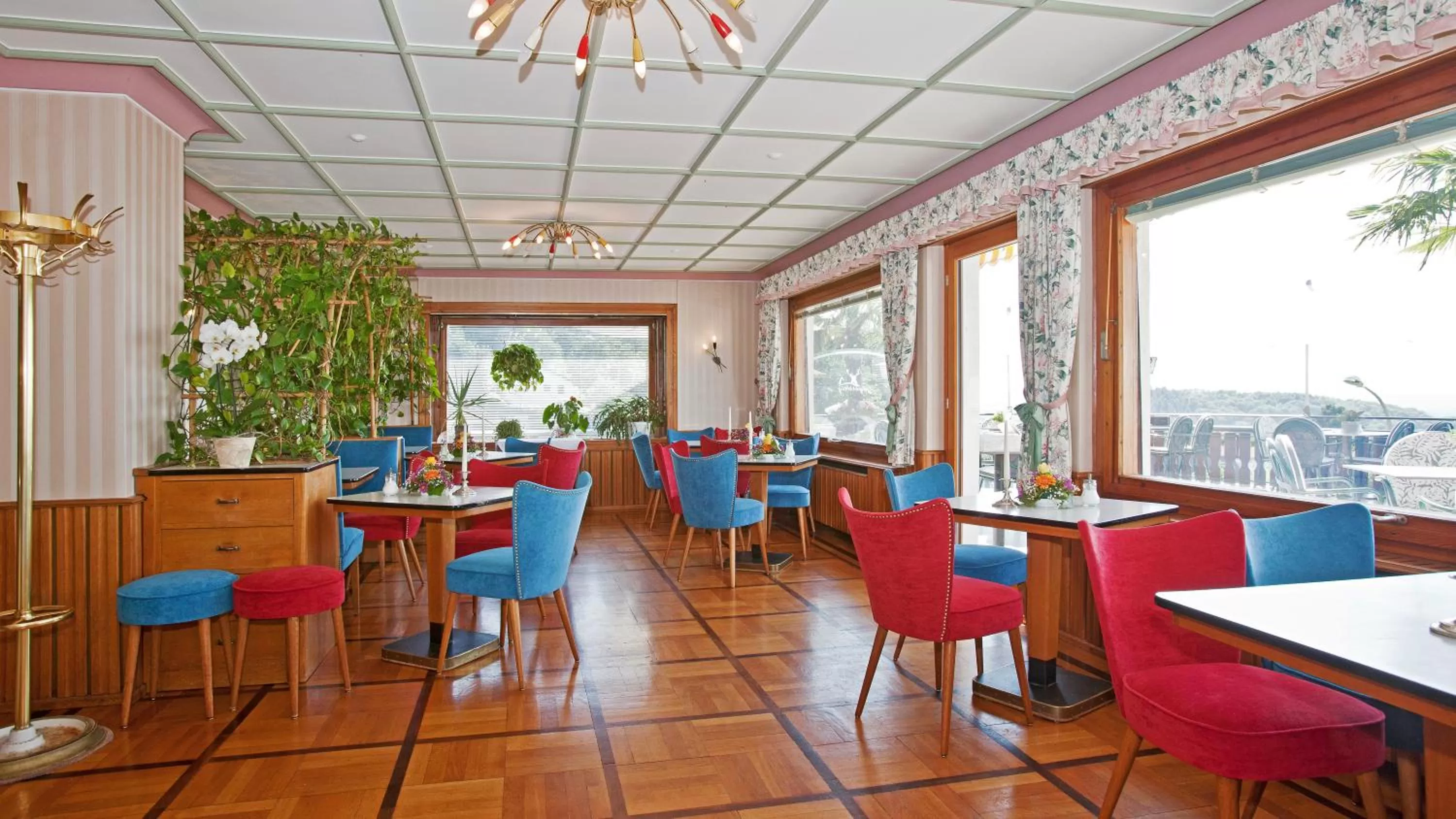 Restaurant/Places to Eat in Hotel Restaurant Jaegersteig