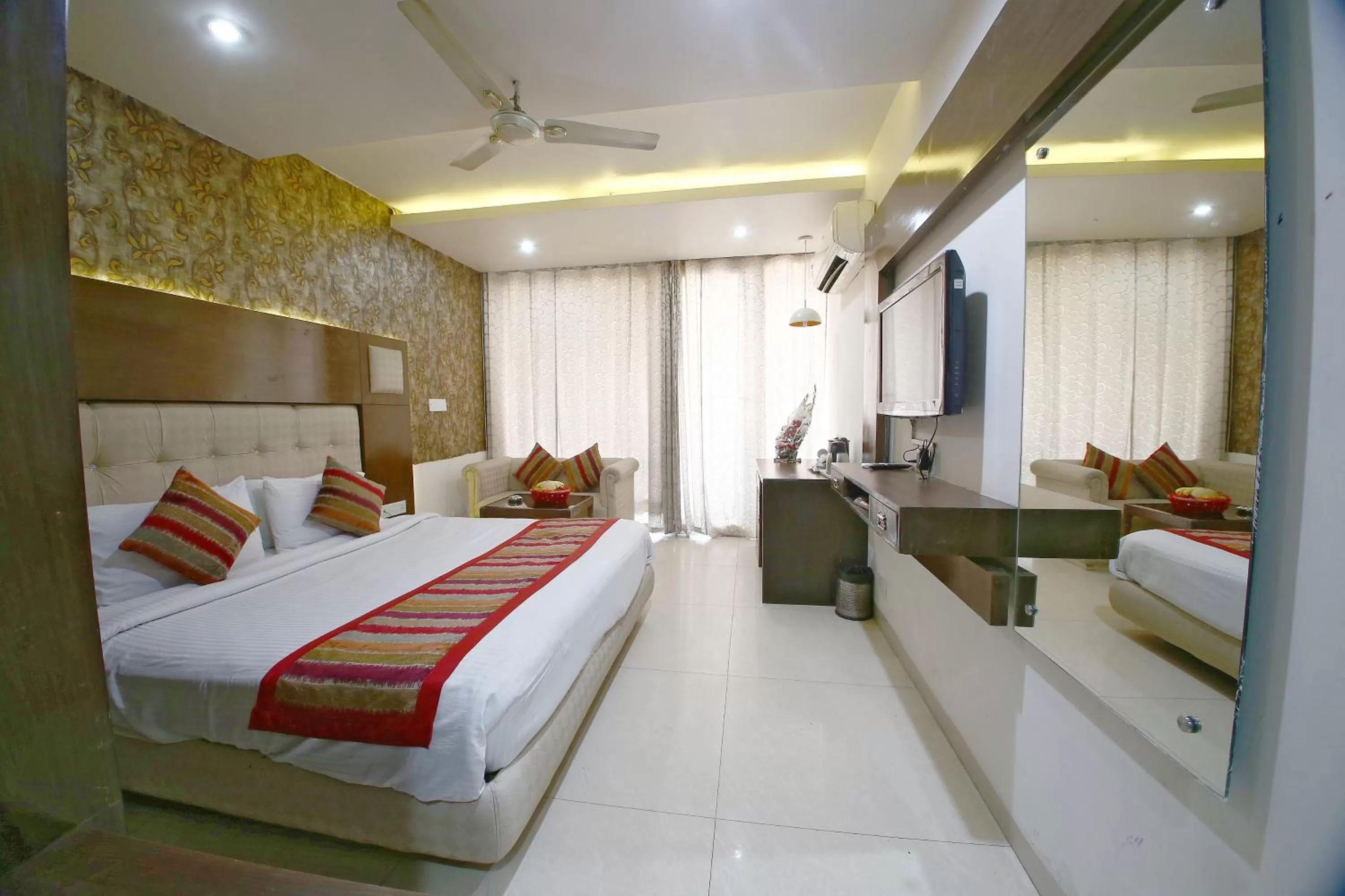 Photo of the whole room, Bed in Hotel Diamond Plaza