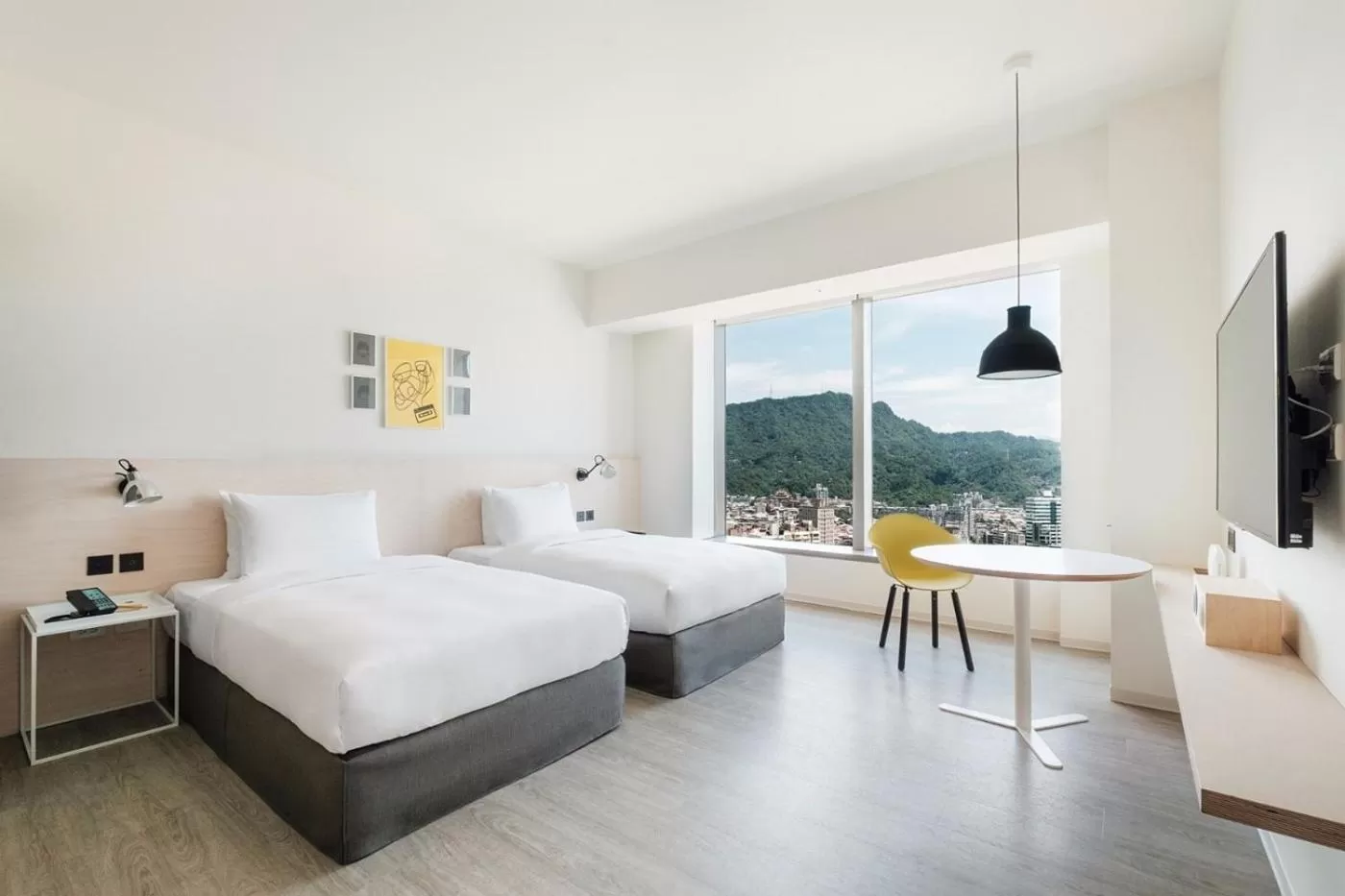 Bed in amba Taipei Songshan