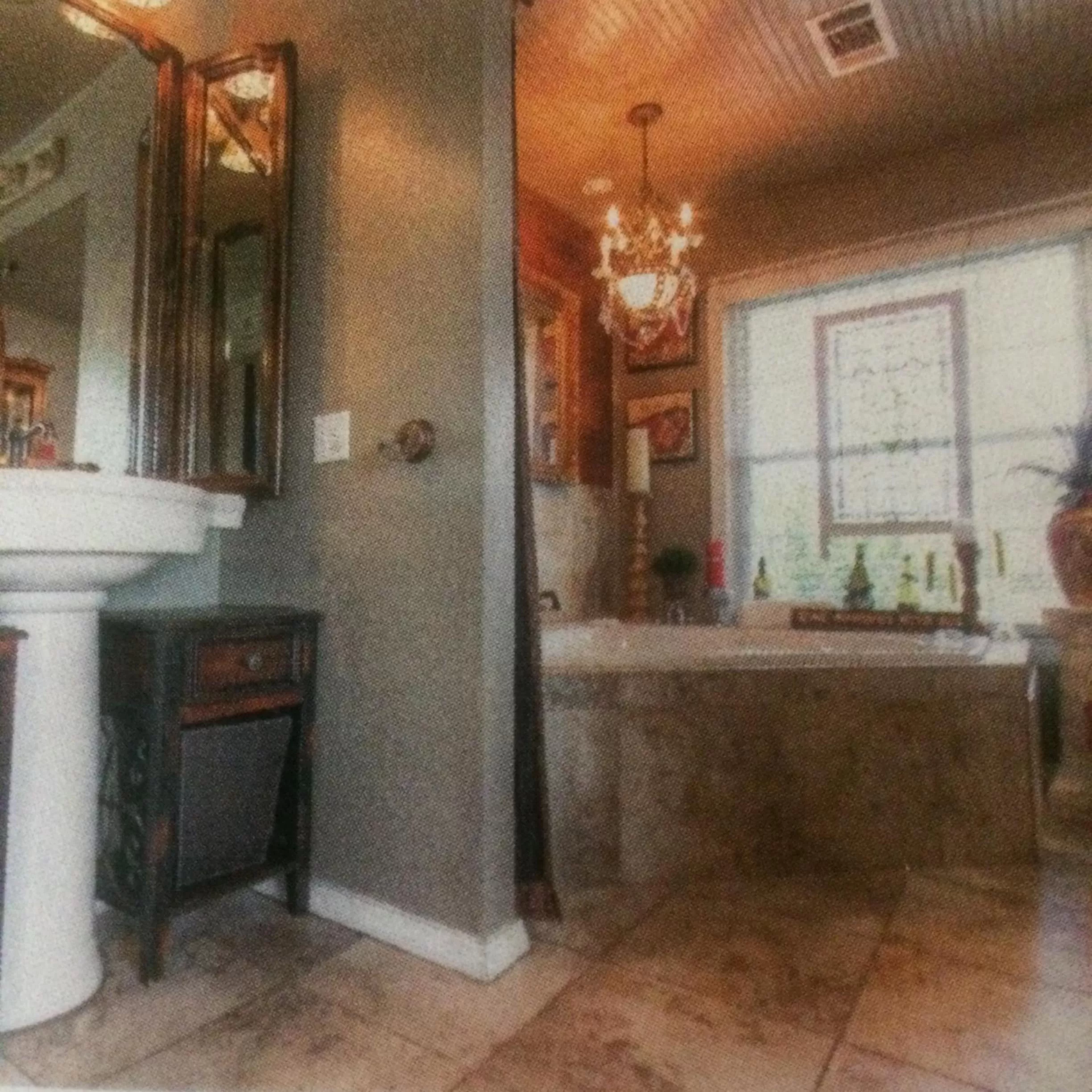 Bathroom in The Old Liberty Schoolhouse