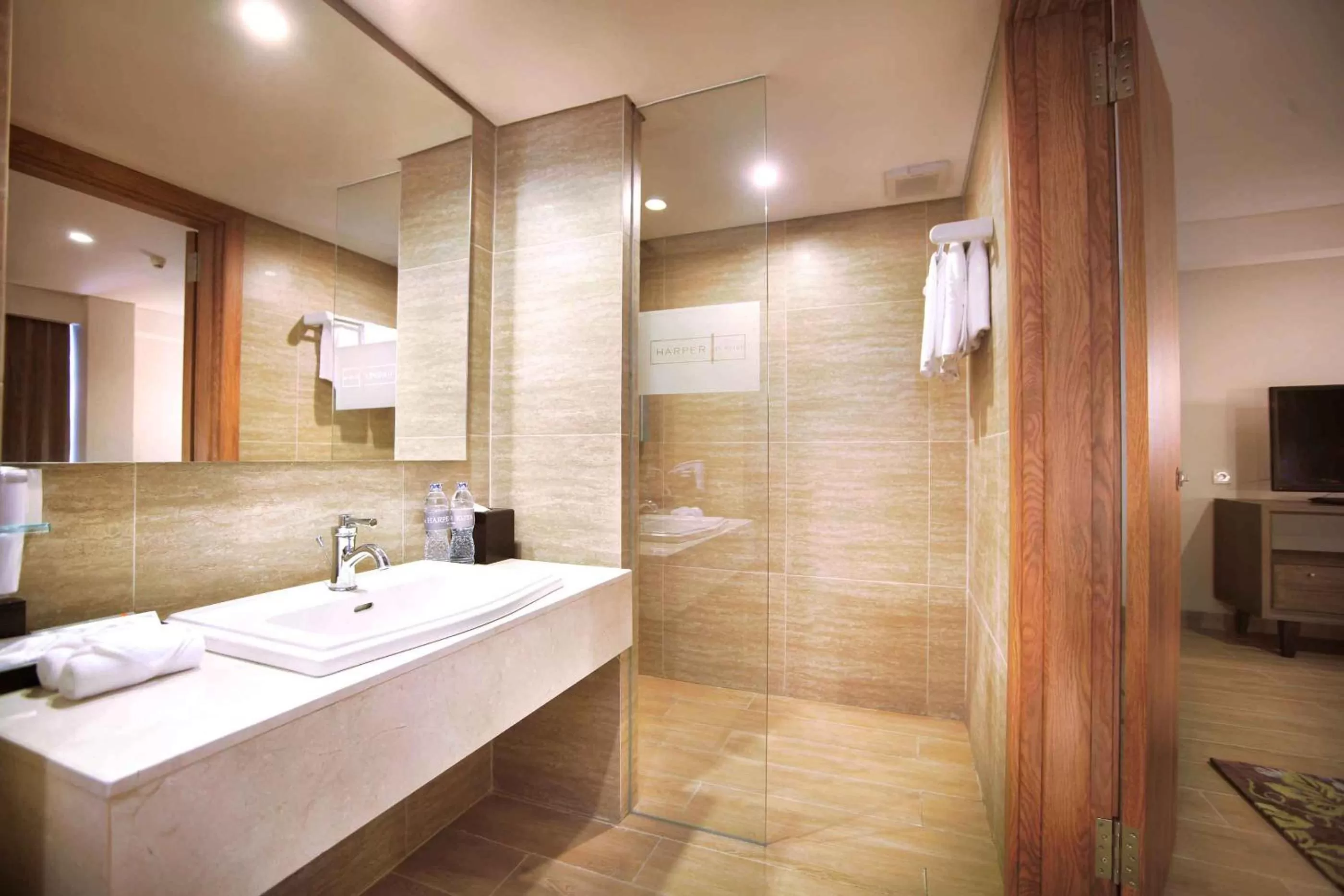 Bathroom, Bed in Harper Kuta Hotel by ASTON