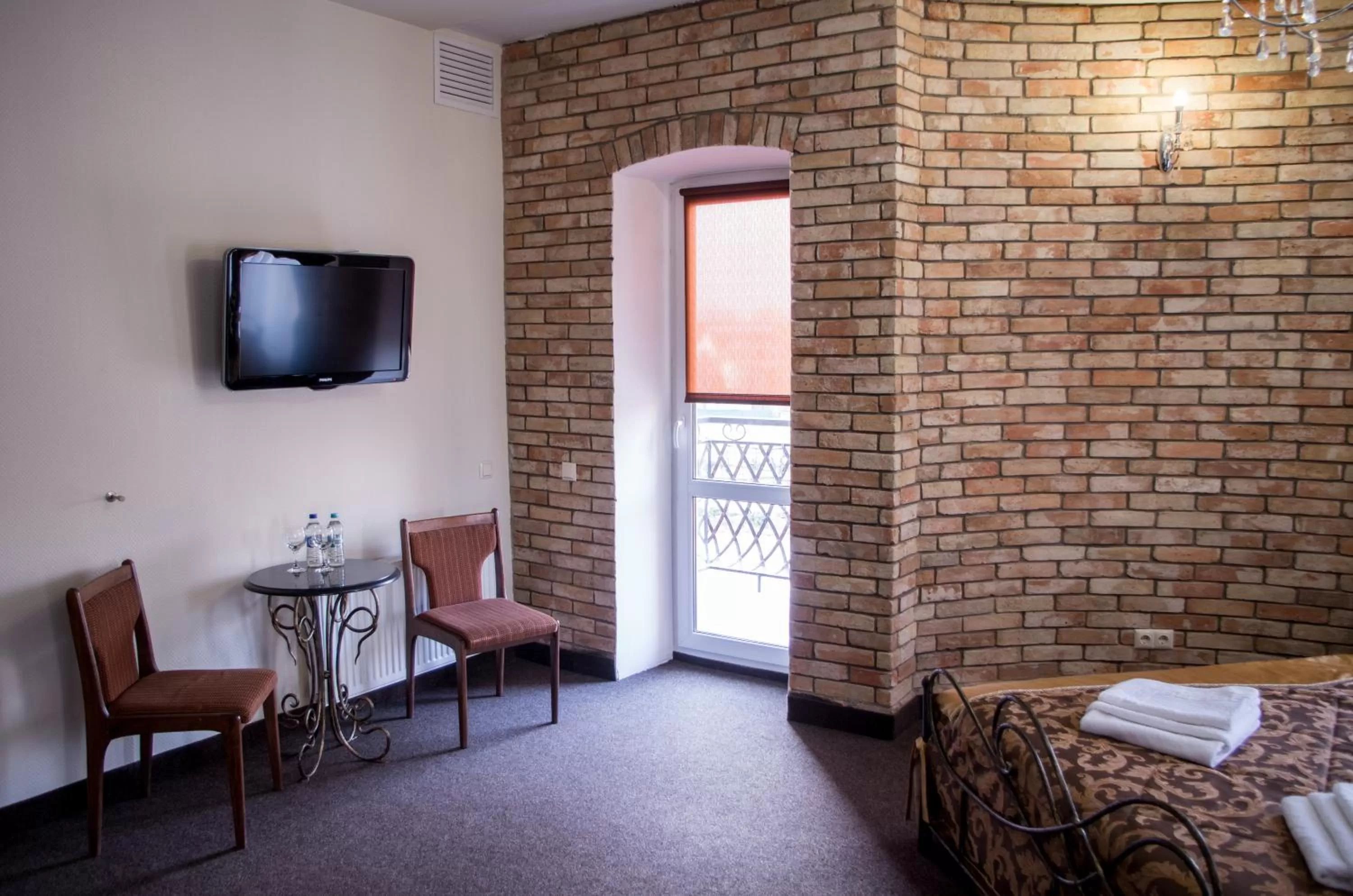 Balcony/Terrace, Seating Area in Ermitazh Hotel Complex