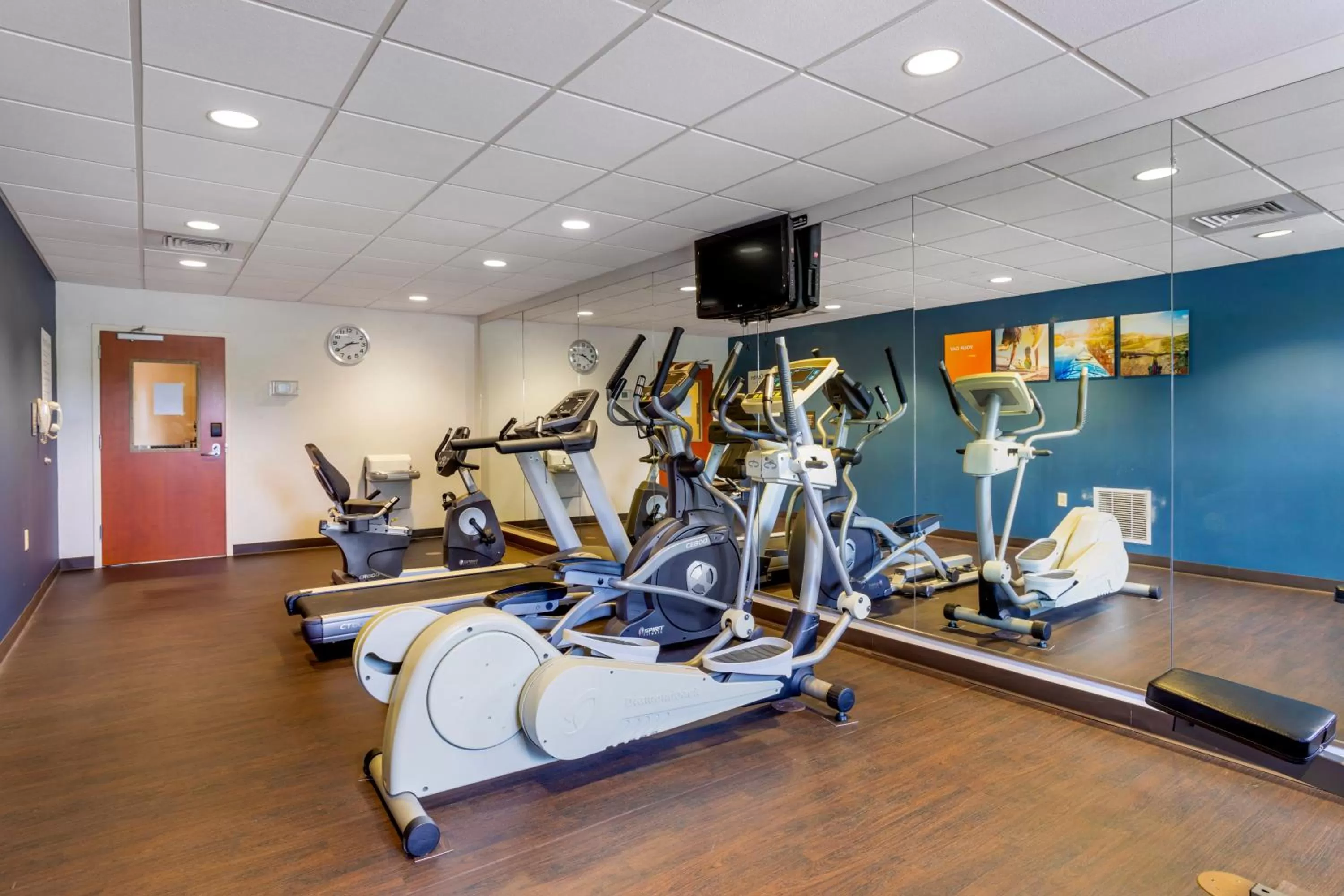 Fitness centre/facilities in Comfort Suites Knoxville North