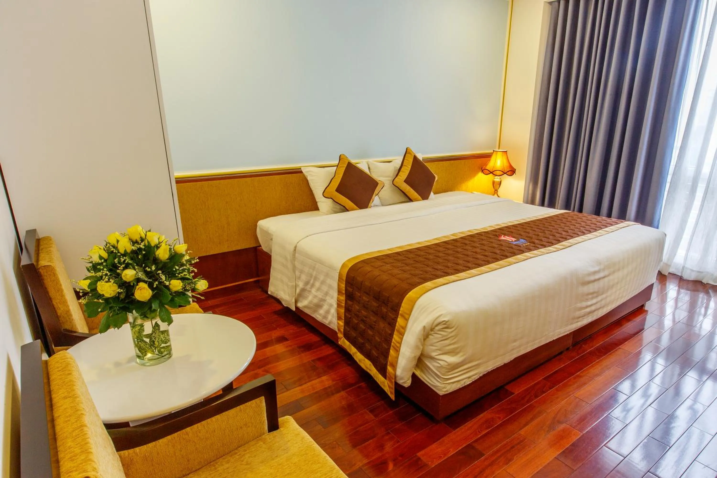 Bed in Huong Sen Annex Hotel