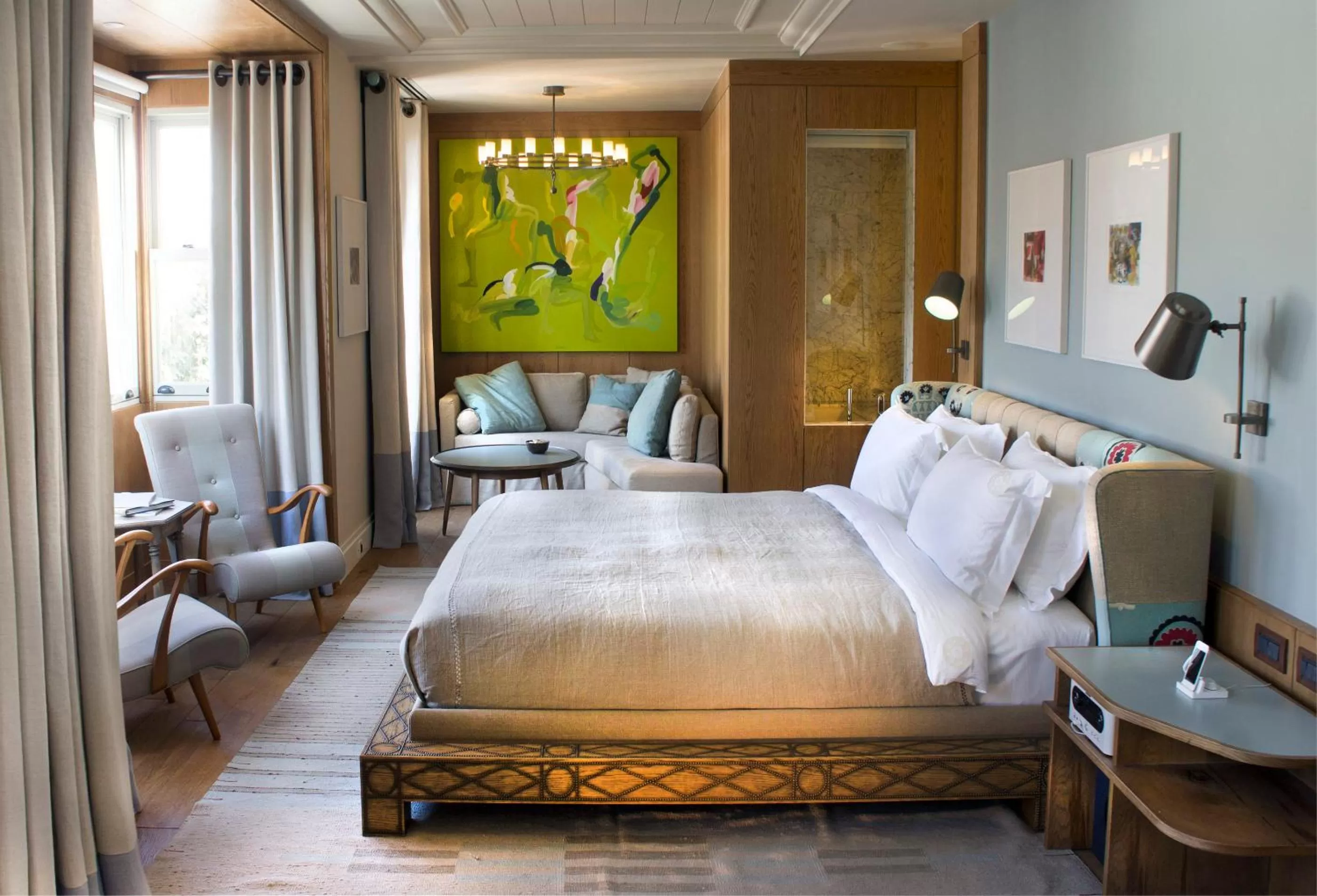 Photo of the whole room, Bed in Alavya