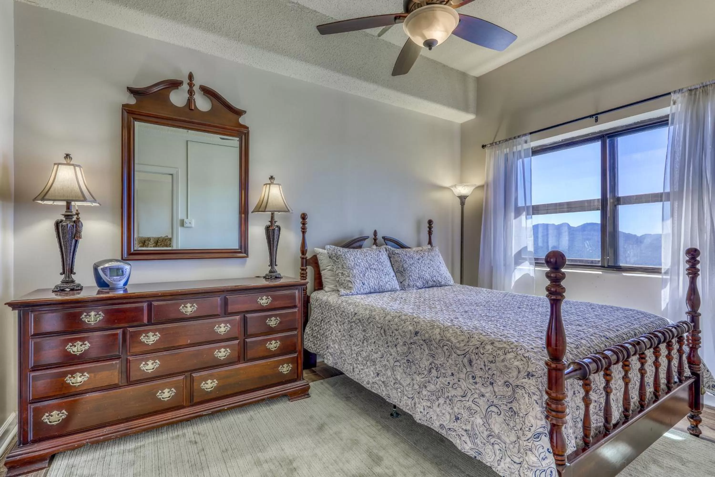 Bed in Sugar Top 2816