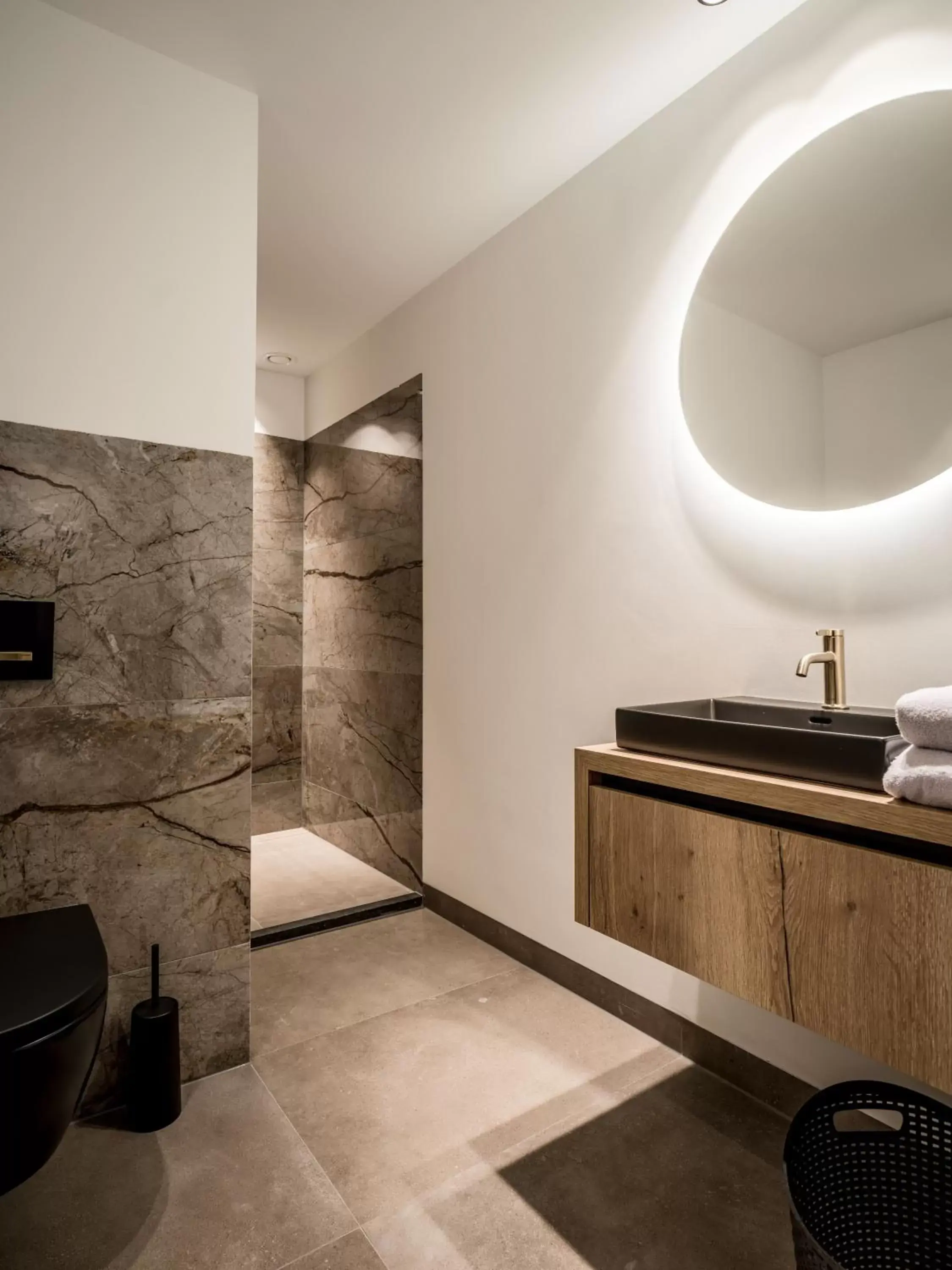 Deluxe Double Room with Shower in Lindenhuys Logies Deluxe Double Room with Shower in Lindenhuys Logies