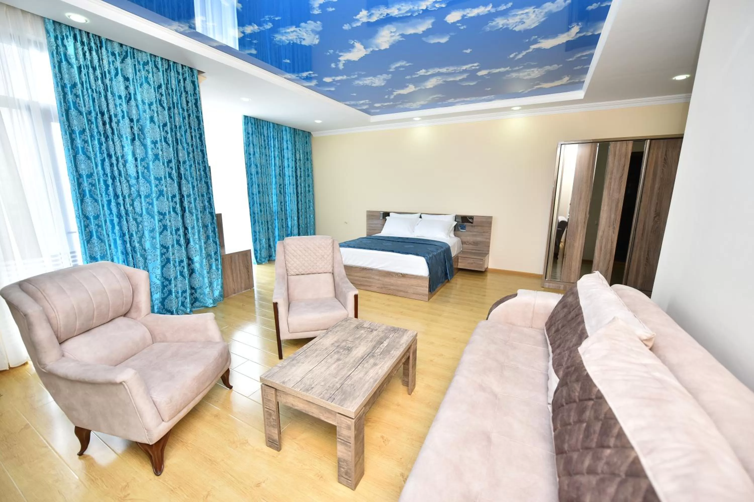 Bedroom, Seating Area in Hotel Skyline Batumi