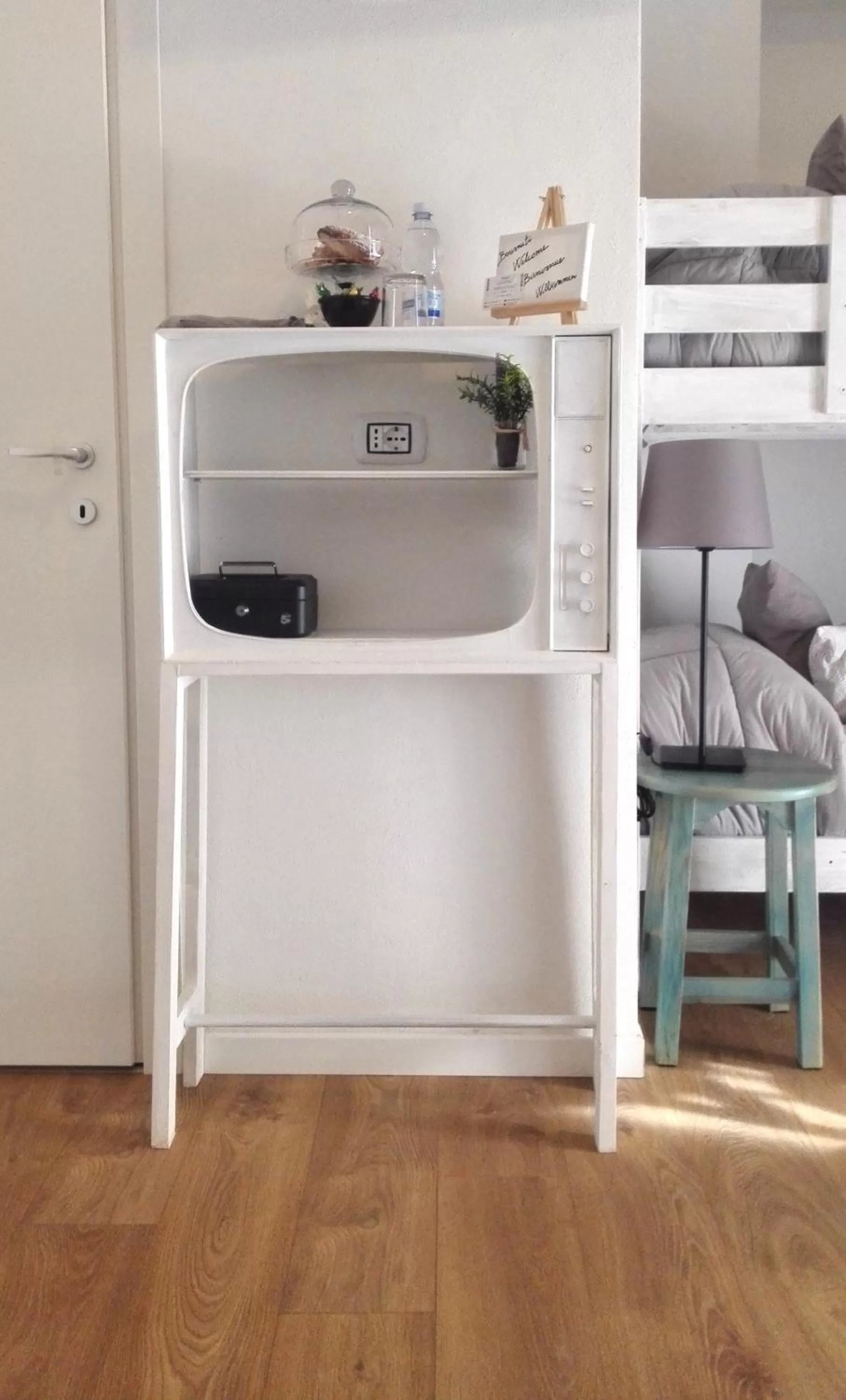 Decorative detail in Quartino Napoletano