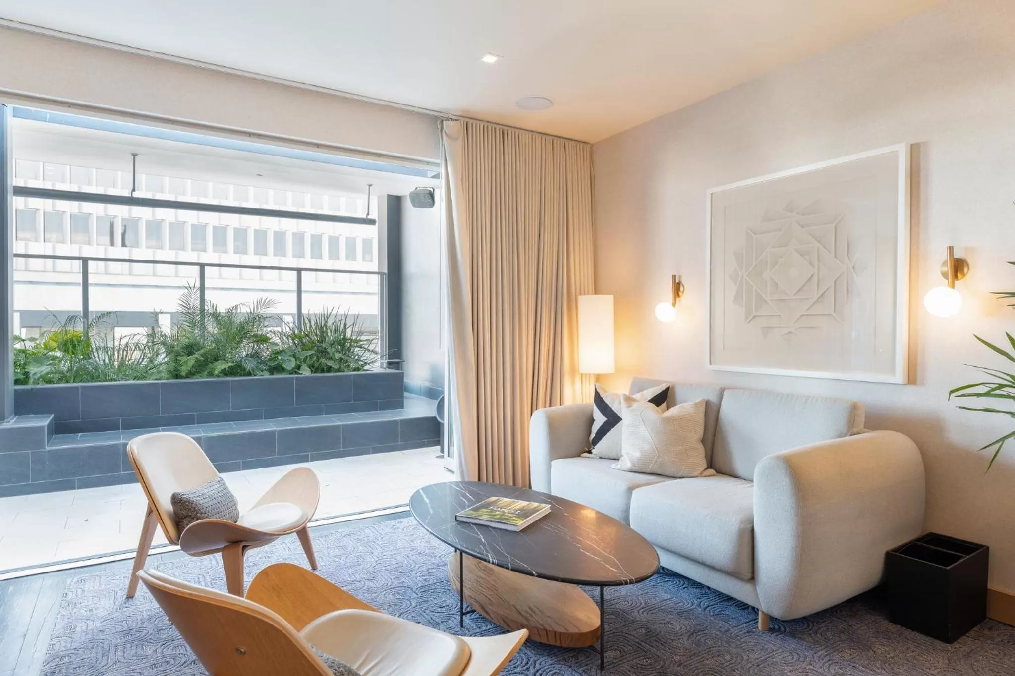 Bedroom in Kimpton Hotel Wilshire by IHG