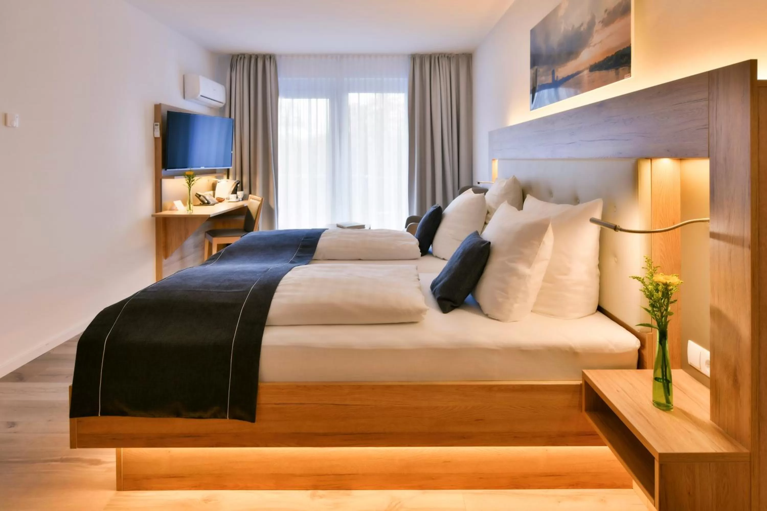 Bed in Four Stars by City Hotel