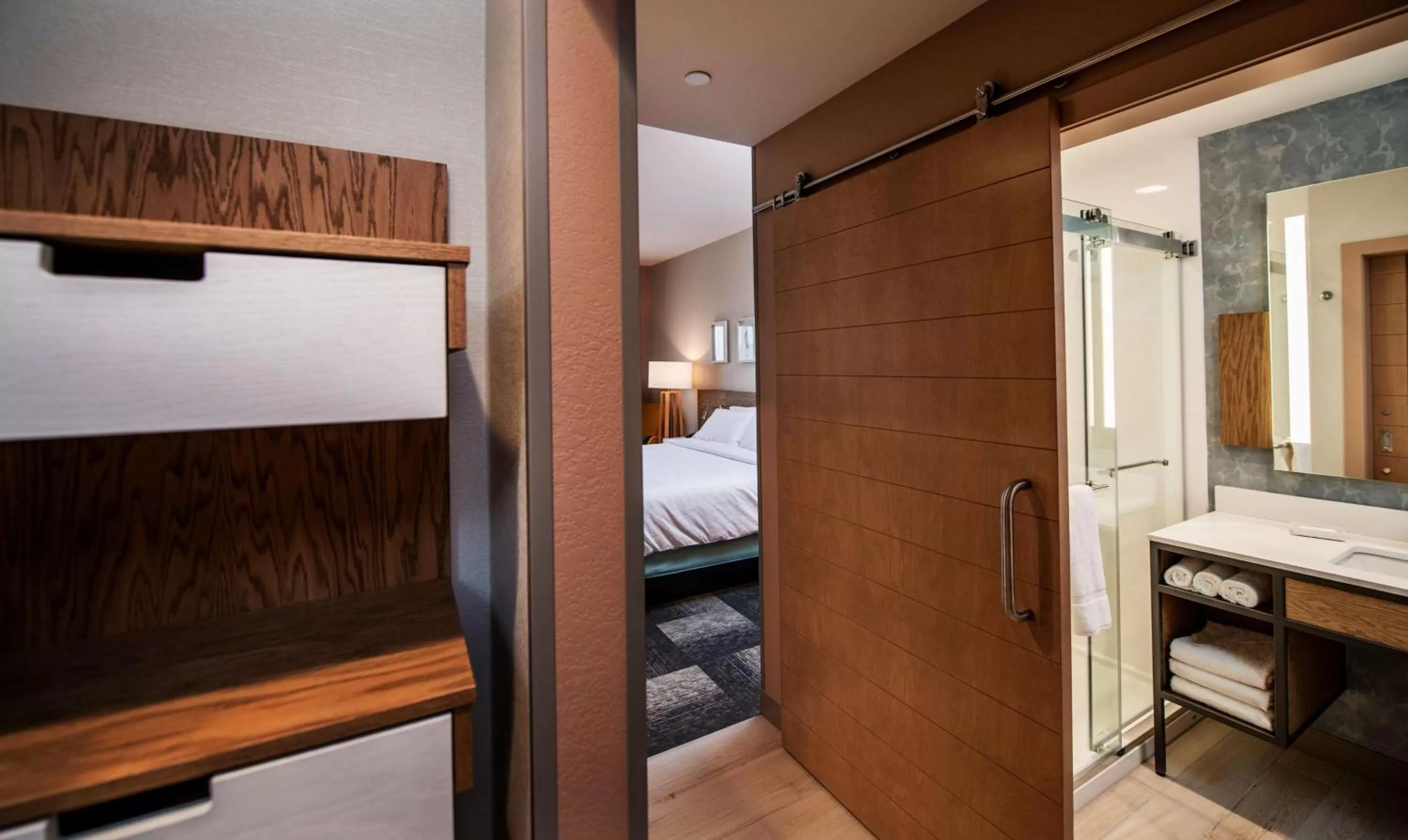 Bathroom, Bed in Hilton Garden Inn Moncton Downtown, Nb