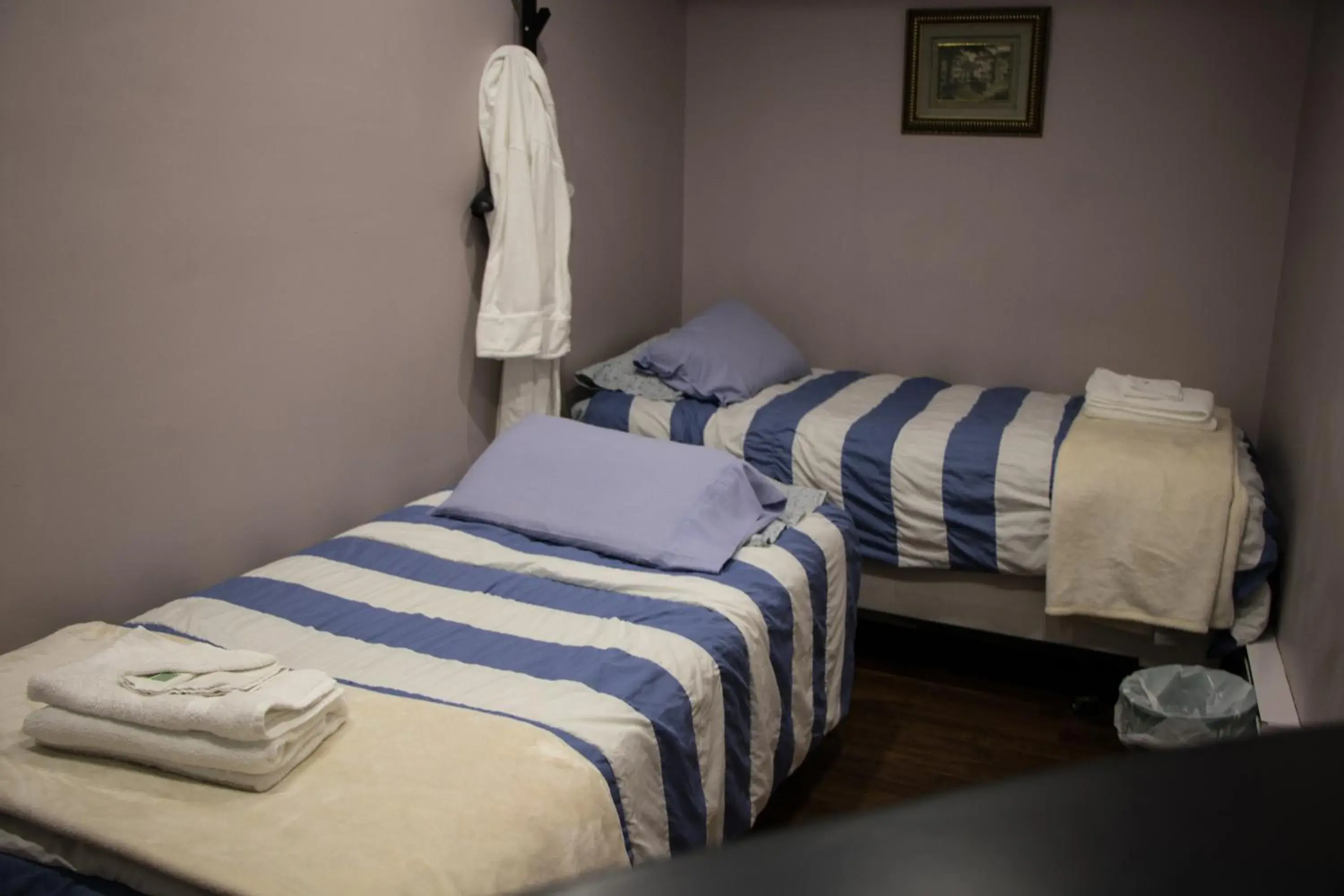 Double or Twin Room with Shared Bathroom in Saint Lawrence Residences and Suites Double or Twin Room with Shared Bathroom in Saint Lawrence Residences and Suites