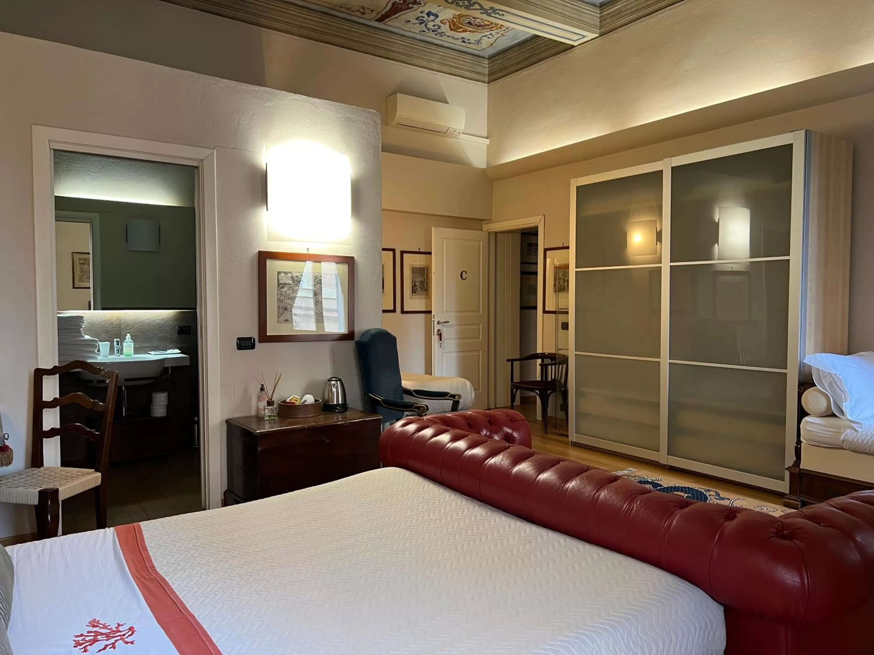 Bed in A Casa Di Paola Suite