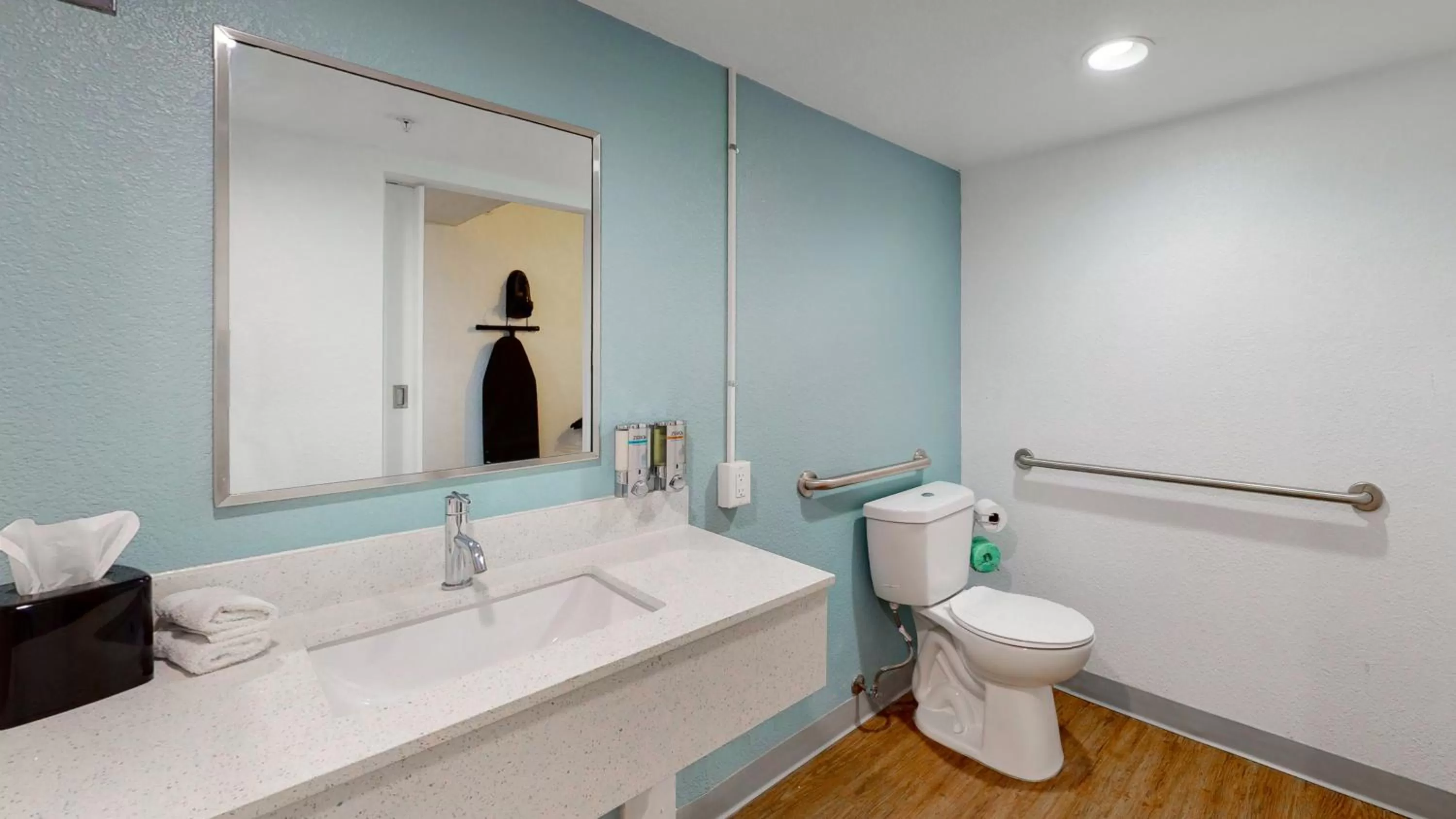 Shower in voco College Station Aggieland by IHG