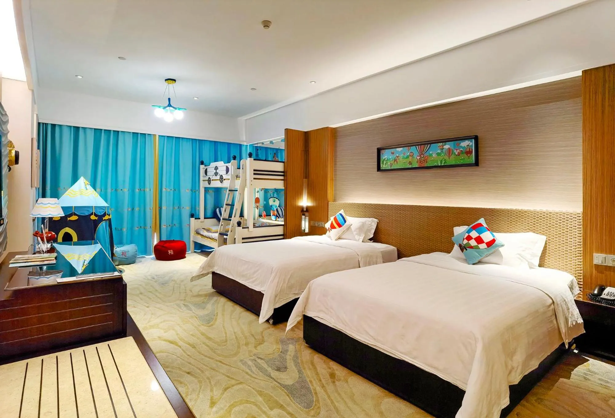 children, Bed in Mission Hills Hotel Resorts Dongguan