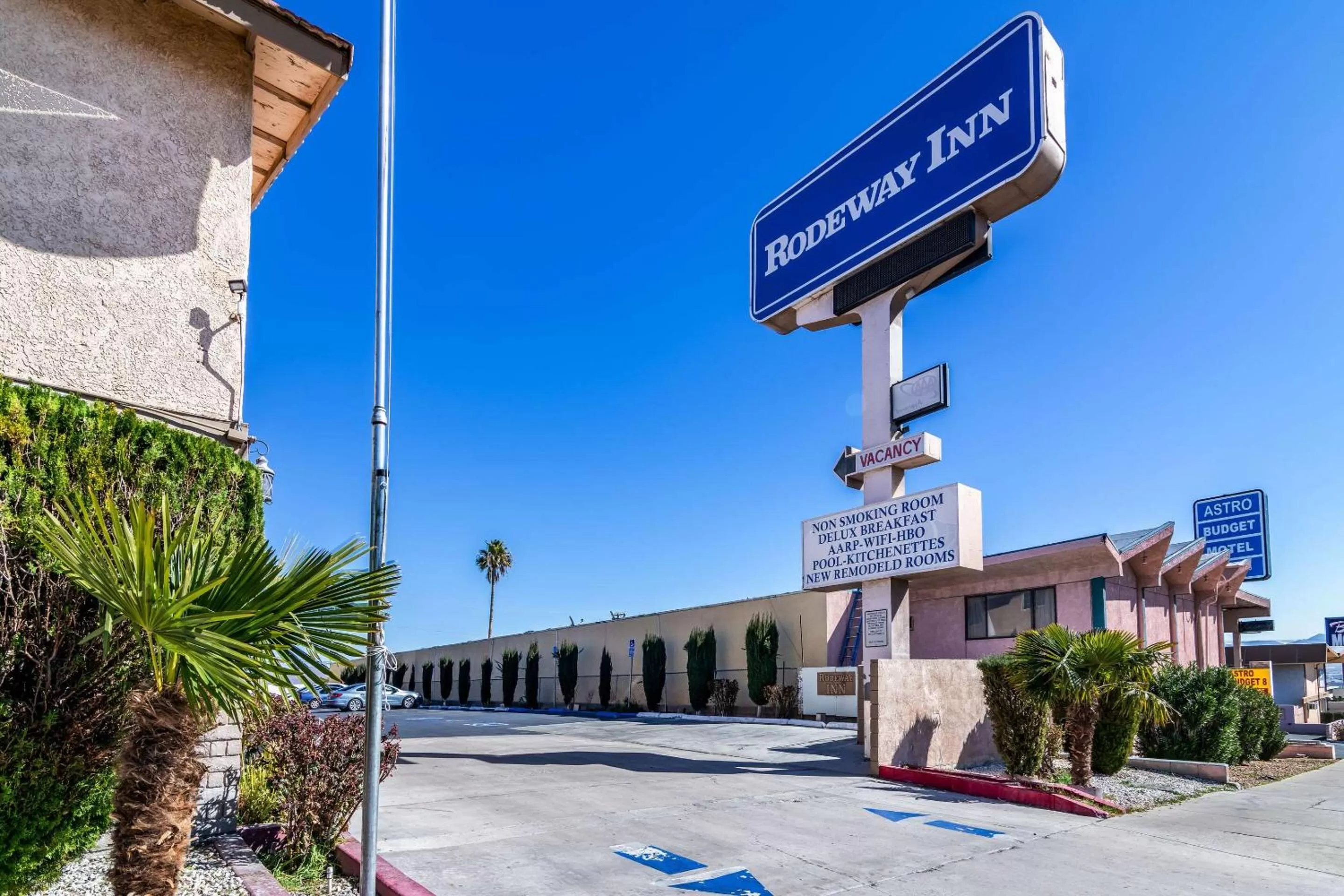 Property building in Rodeway Inn Barstow Route 66