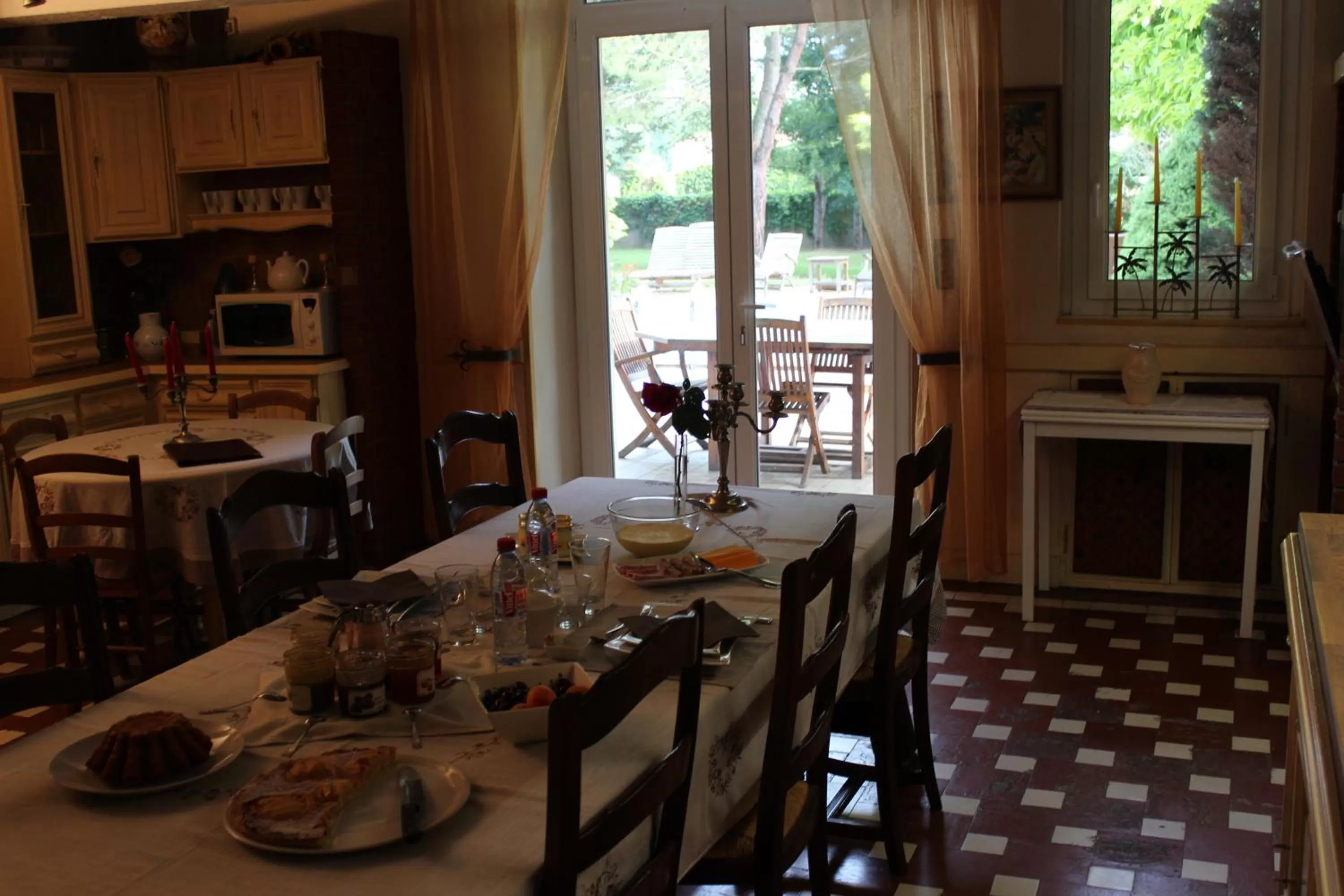 Dining area in Château la Moune
