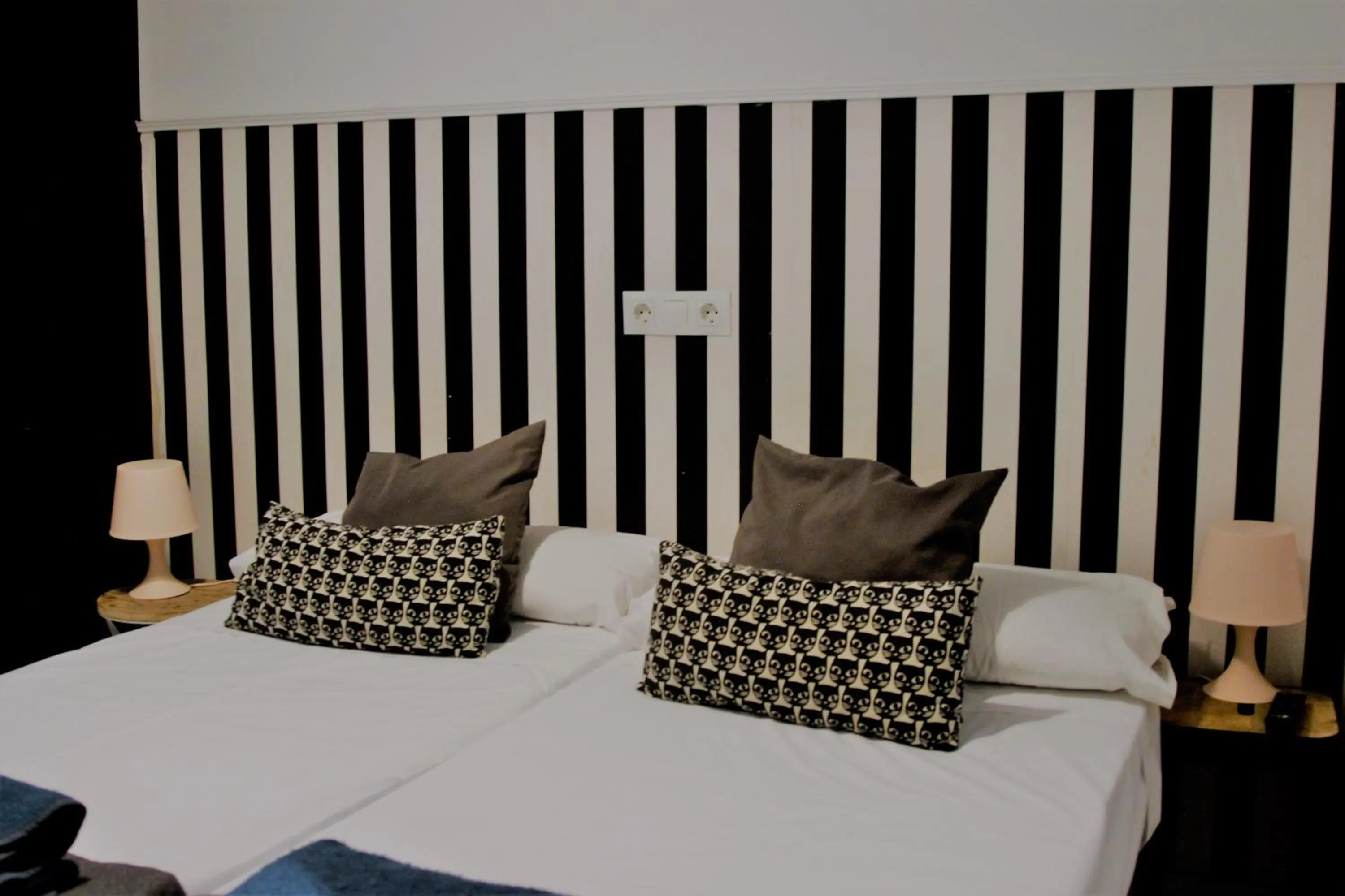 Photo of the whole room, Bed in Feel Hostels Soho Malaga