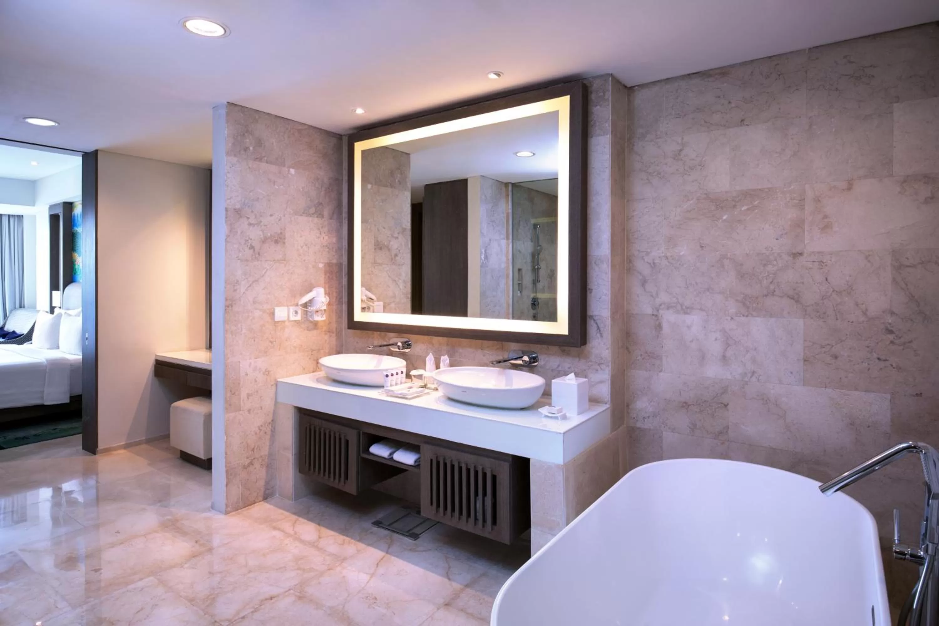 Bedroom in Grand Mercure Jakarta Kemayoran