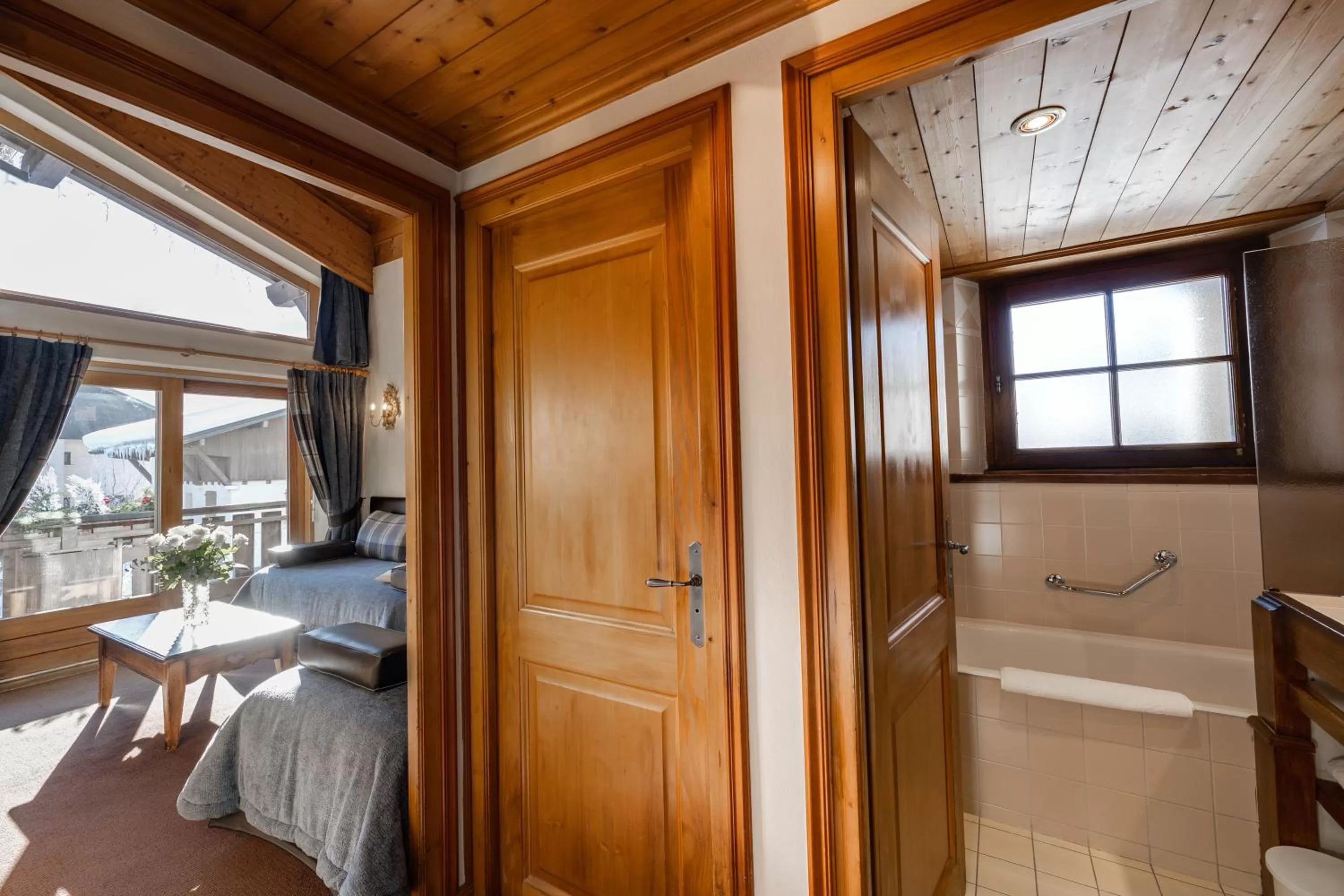 Seating area in Hôtel La Grange d'Arly