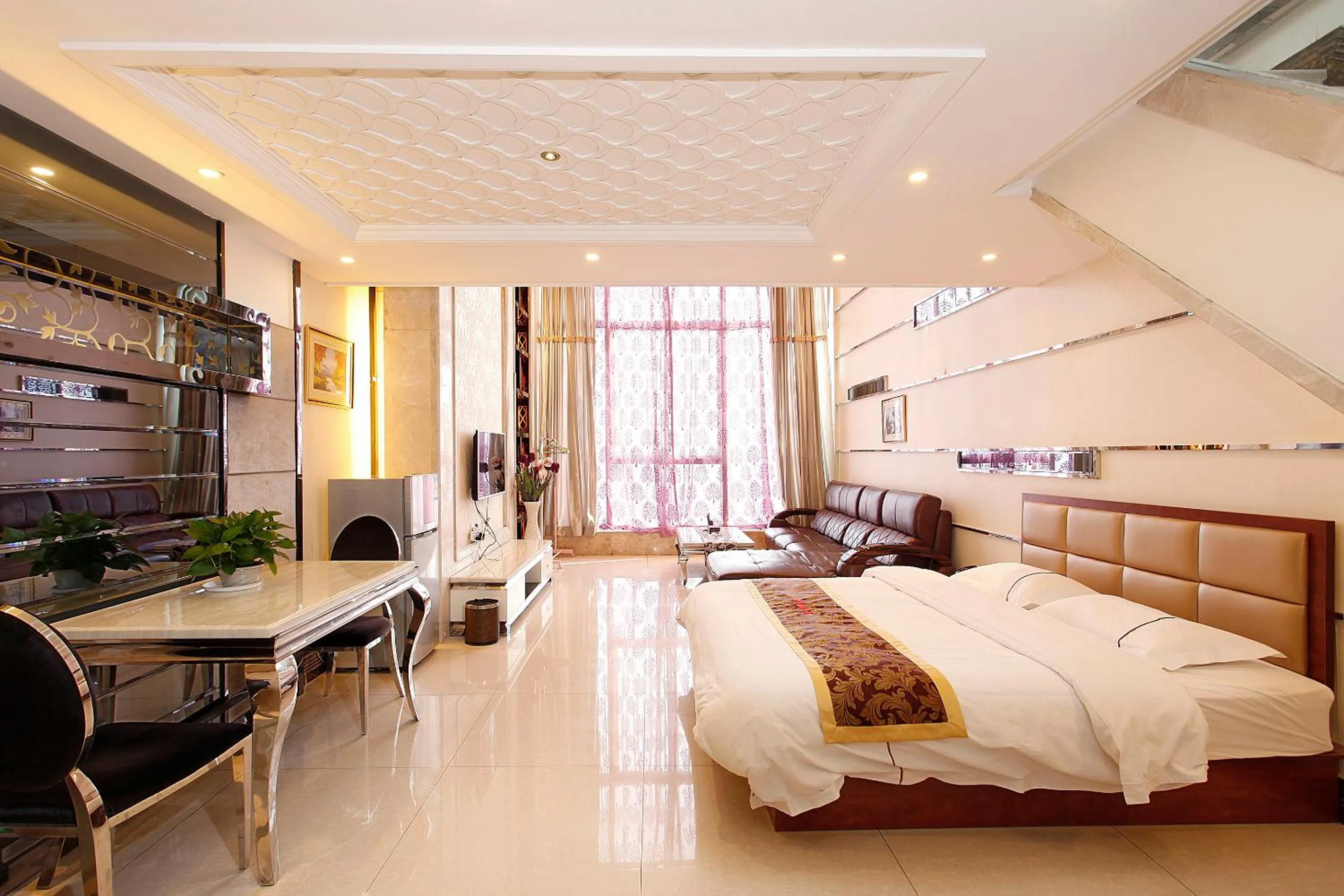 Photo of the whole room, Bed in Guangzhou Hakka Apartment Beijing Road