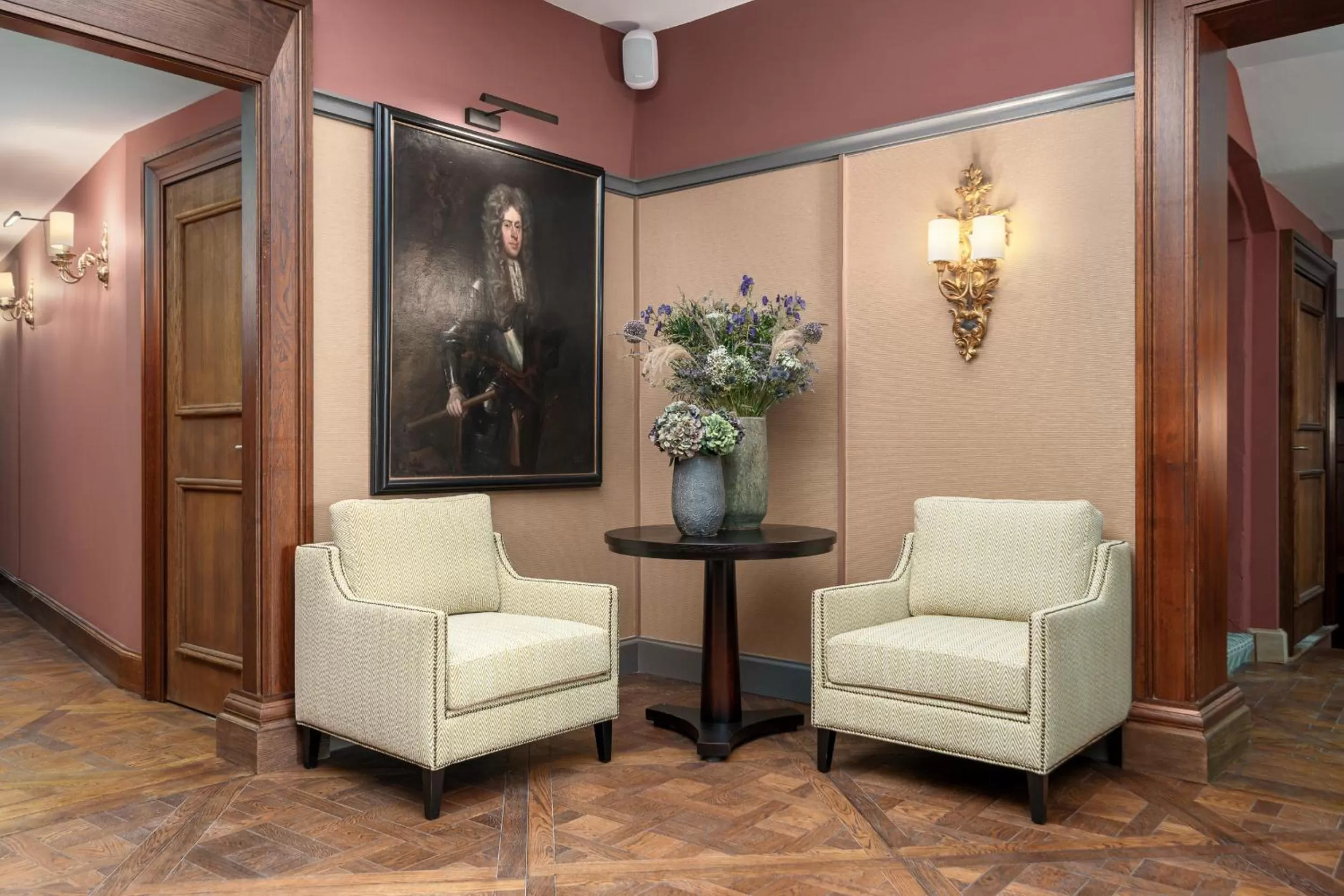 Lobby or reception in The Relais Henley