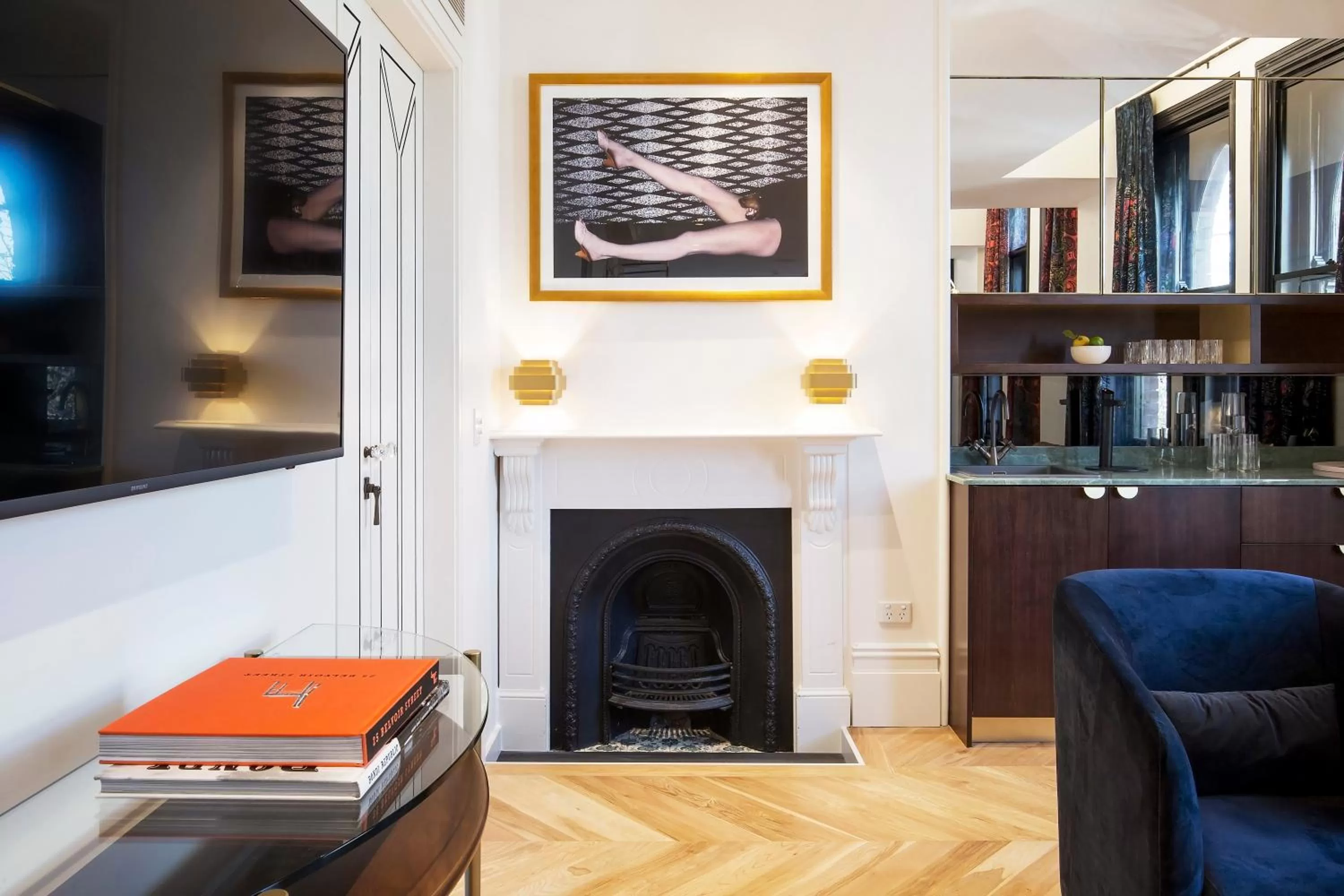 TV and multimedia in Crystalbrook Albion