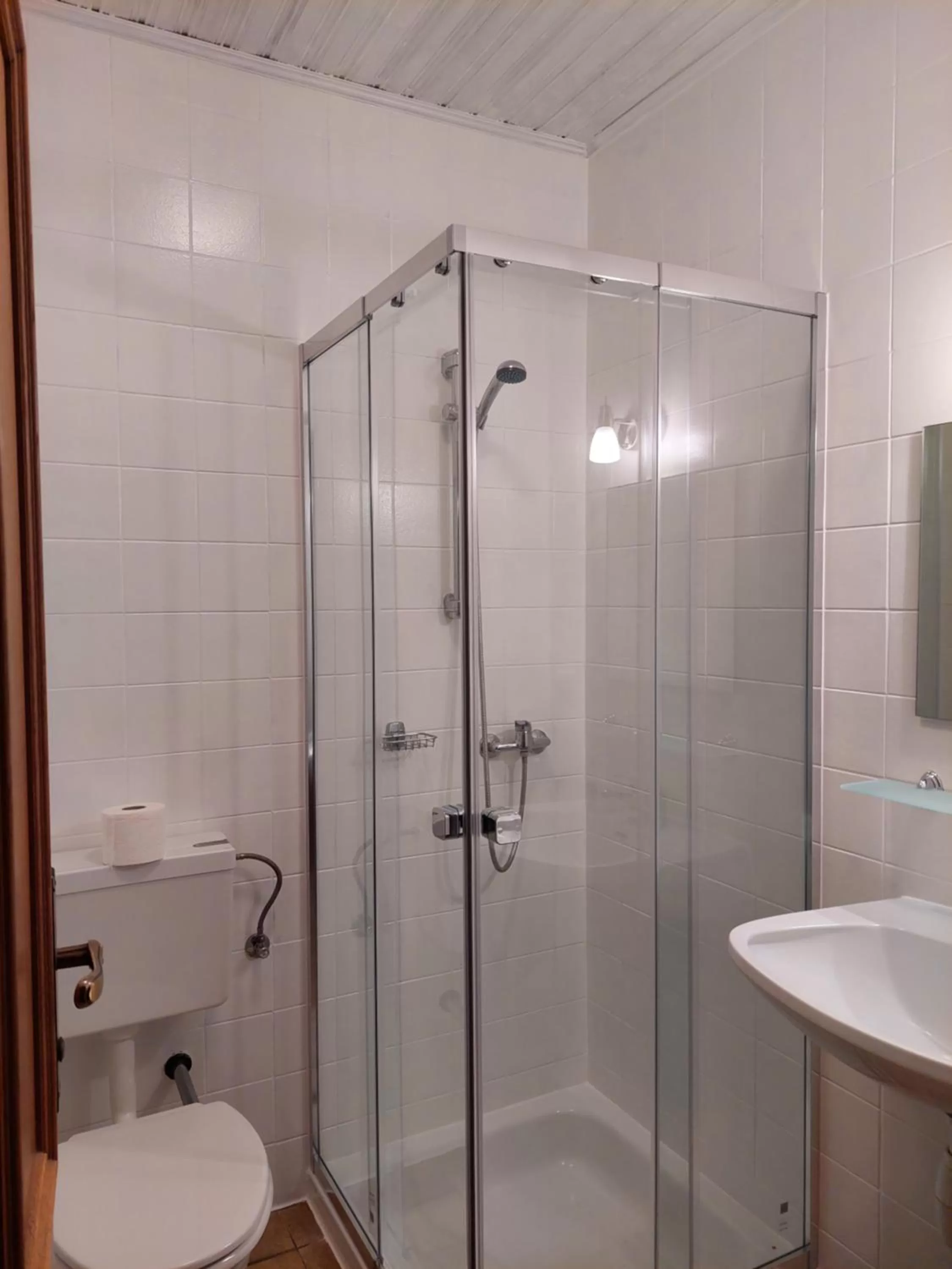 Bathroom in Pension Welserhof