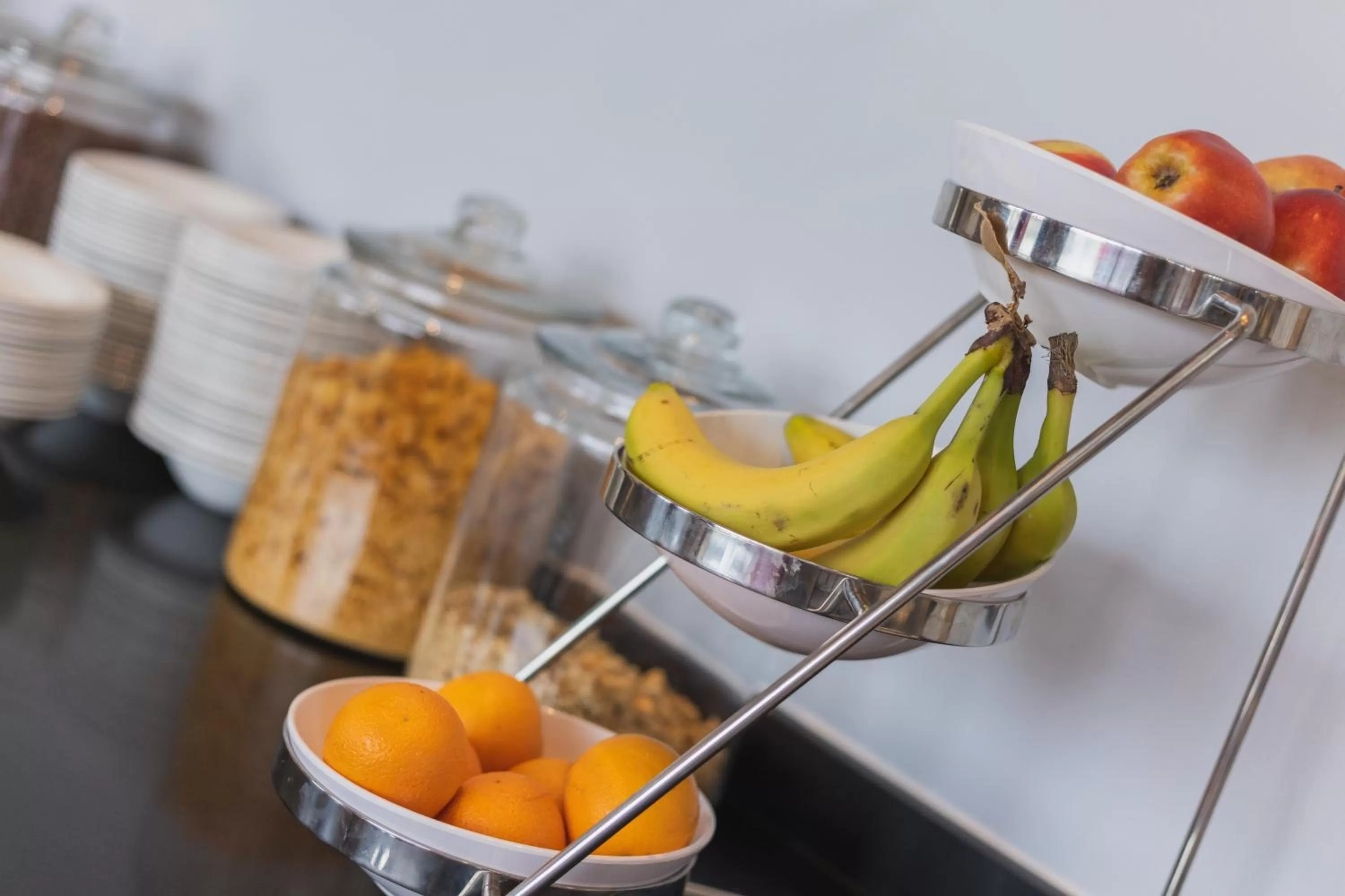 Breakfast in Hilton Garden Inn Birmingham Airport Uk