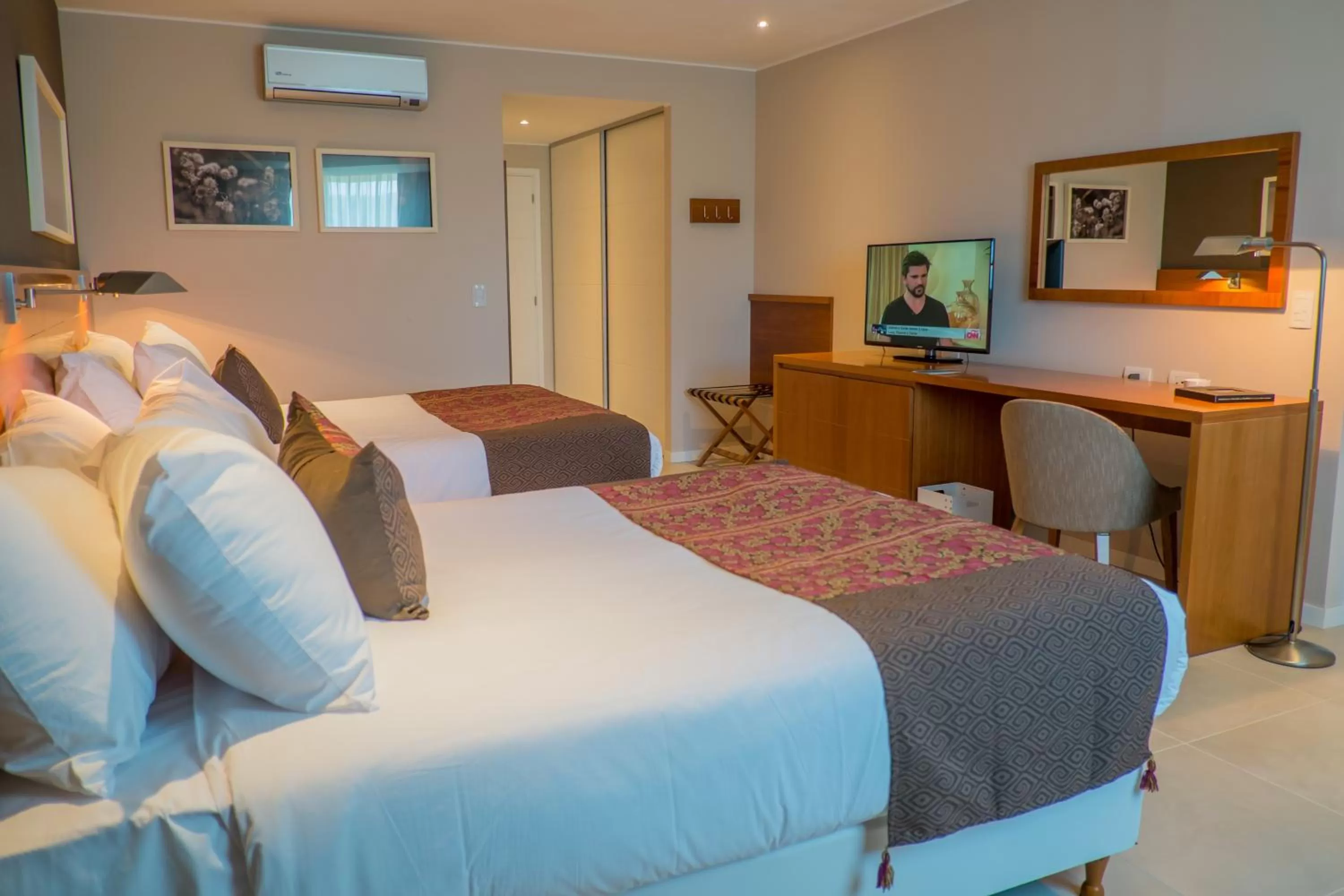 Standard Twin Room in Orfeo Suites Hotel Sierras Chicas