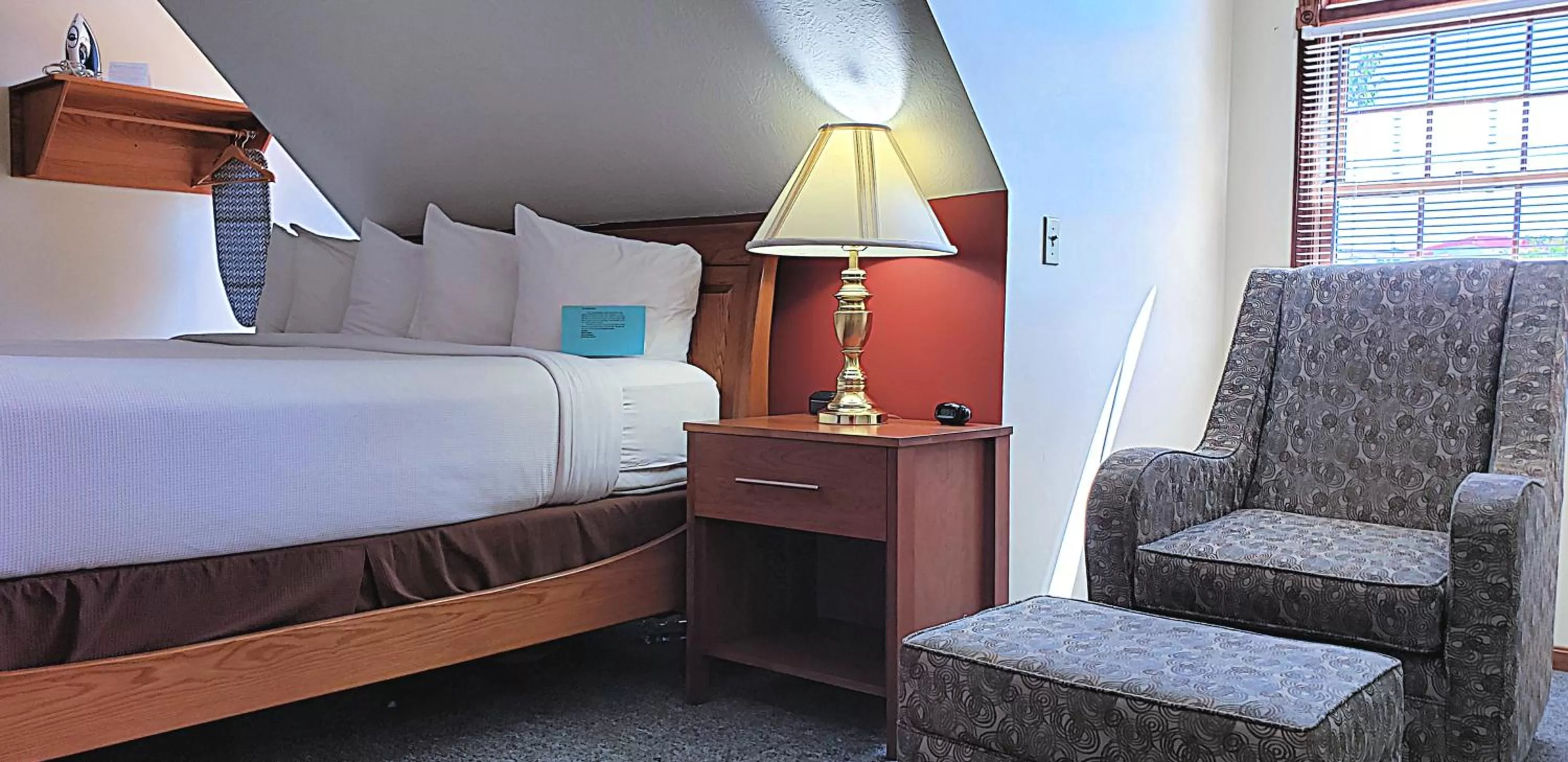 Photo of the whole room, Bed in Berlin Heritage Inn