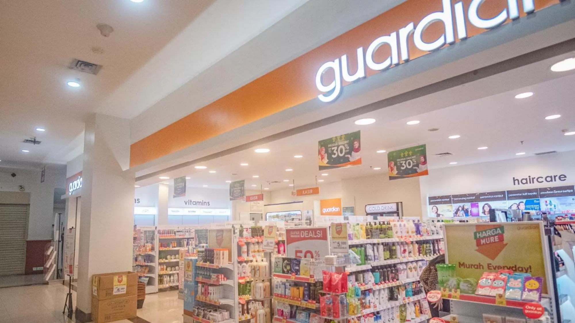 Supermarket/grocery shop in Grand Jatra Hotel Pekanbaru