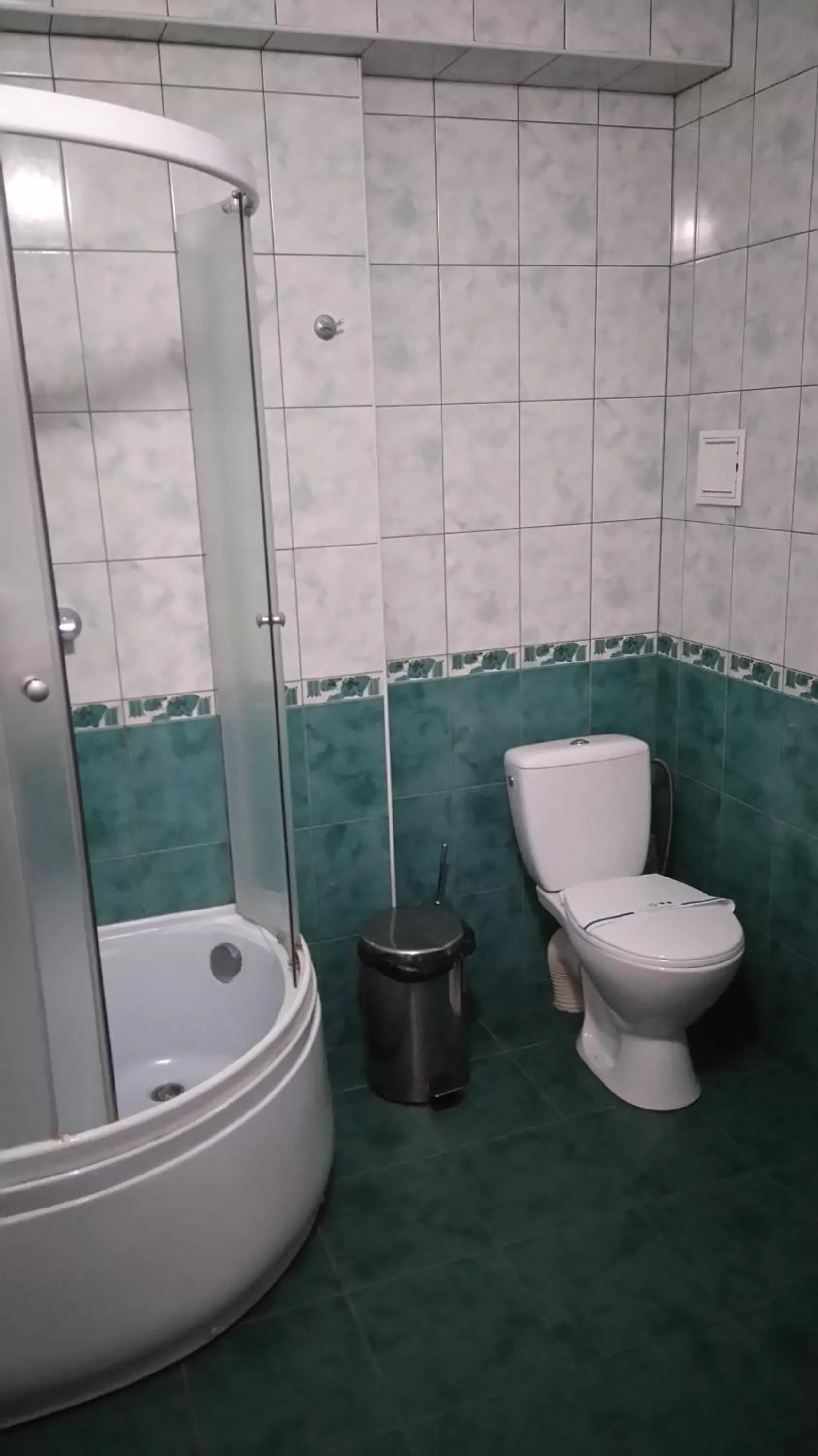 Shower, Bathroom in Stara Vezha Hotel