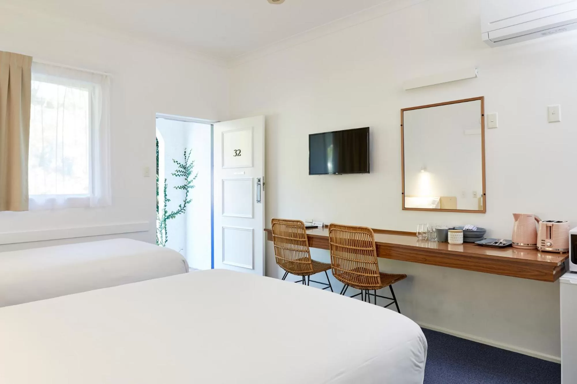 Bed in The Sails Motel Brunswick Heads