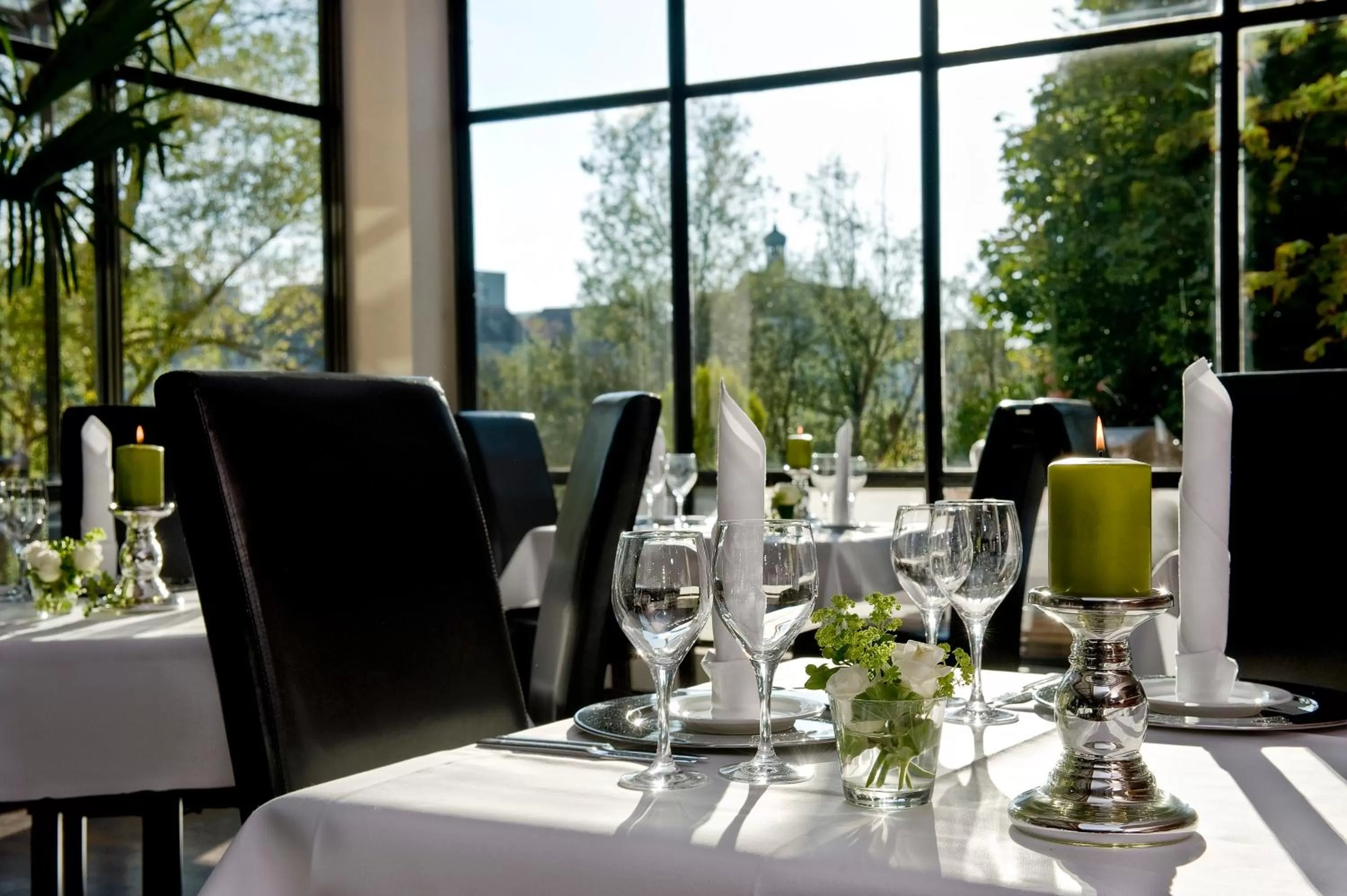 Restaurant/places to eat in SORAT Insel-Hotel Regensburg