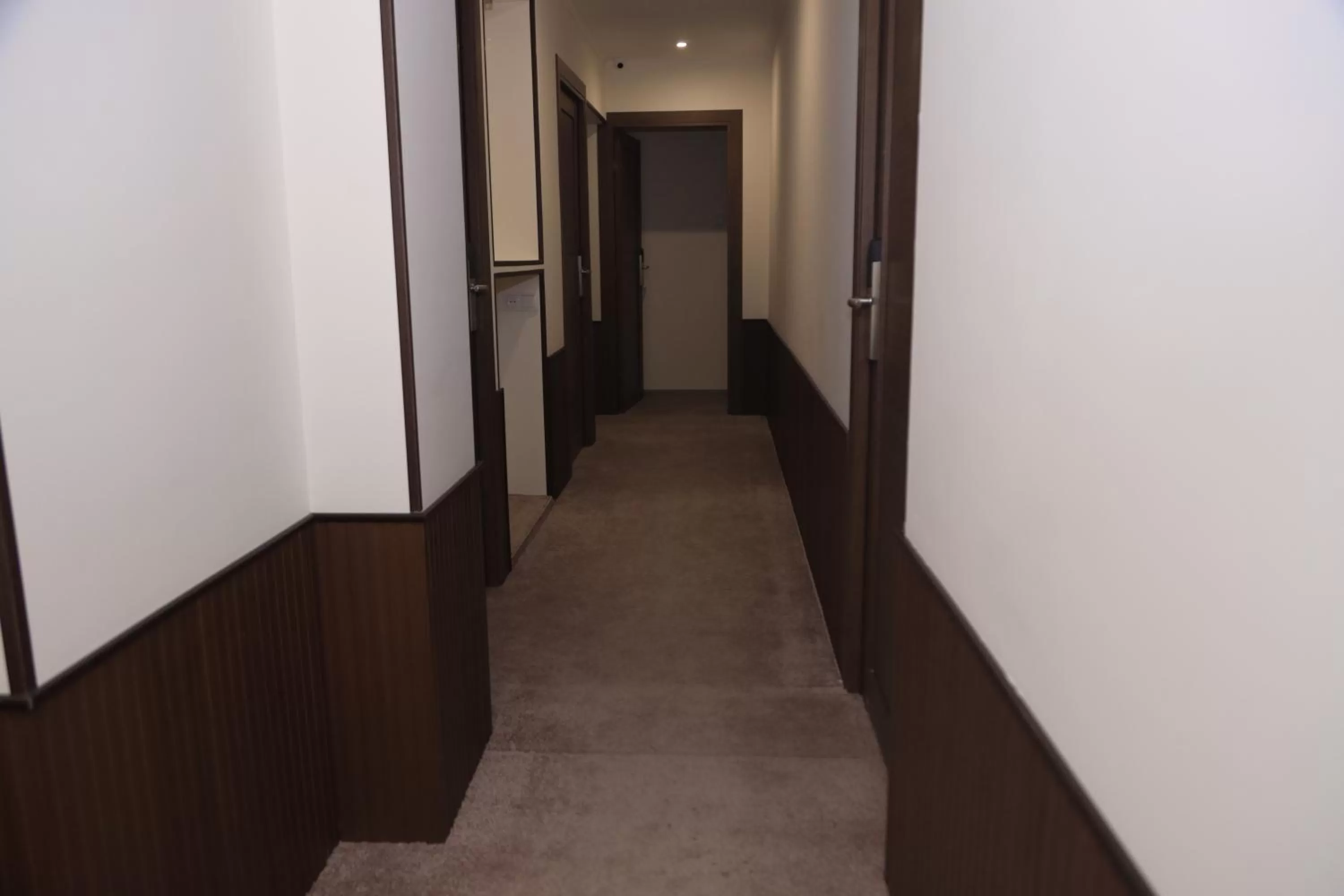 Property building in DeLin Hotel And Tours