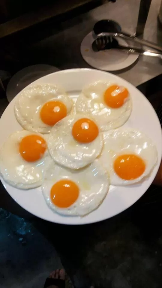 Restaurant/places to eat in We Grand Ever 9