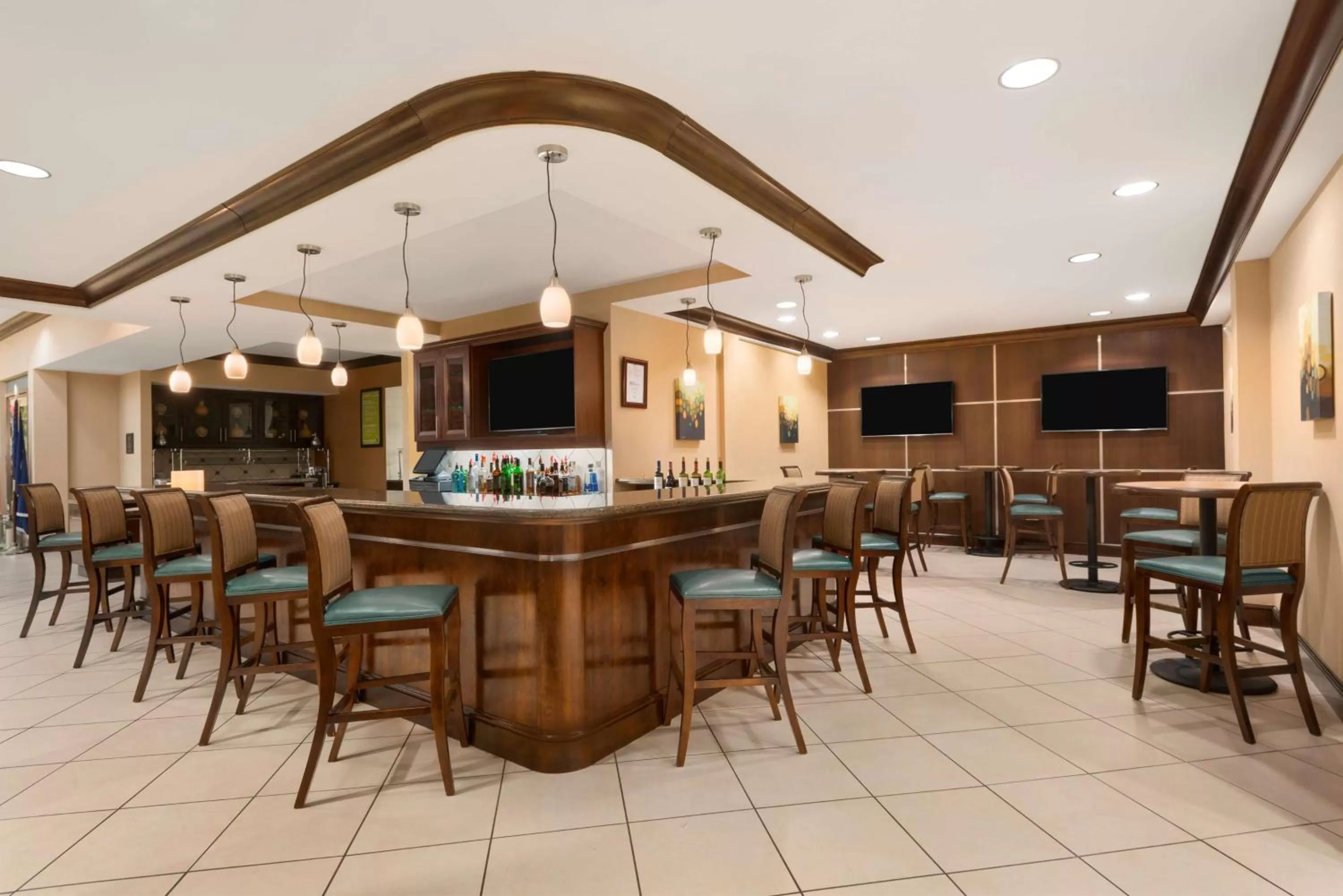 Lounge or bar in Hilton Garden Inn Dulles North