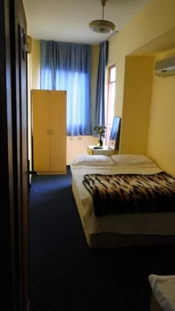 Day, Bed in Sunrise Hotel