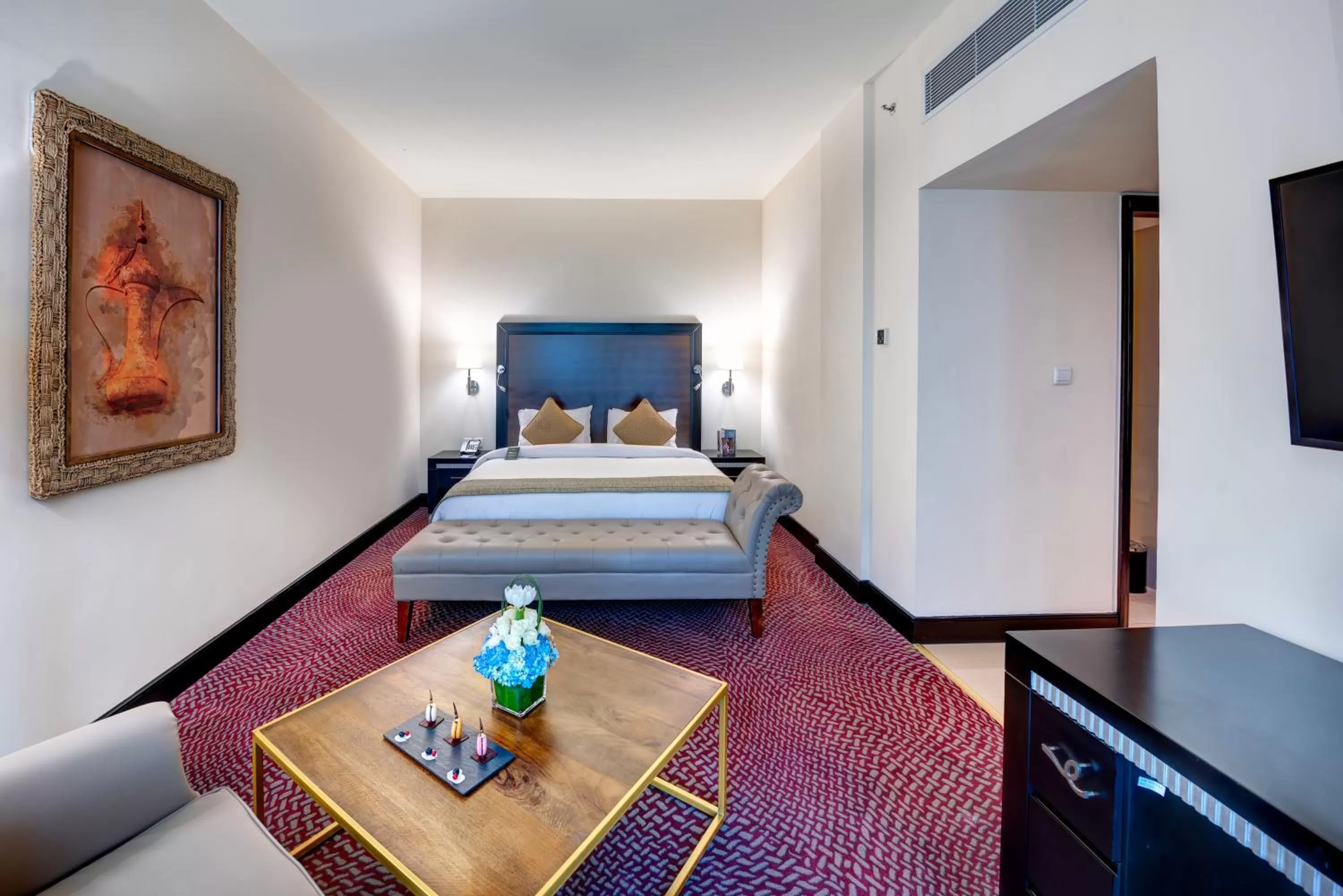 Bed in Mercure Gold Hotel Jumeirah Dubai by Accor