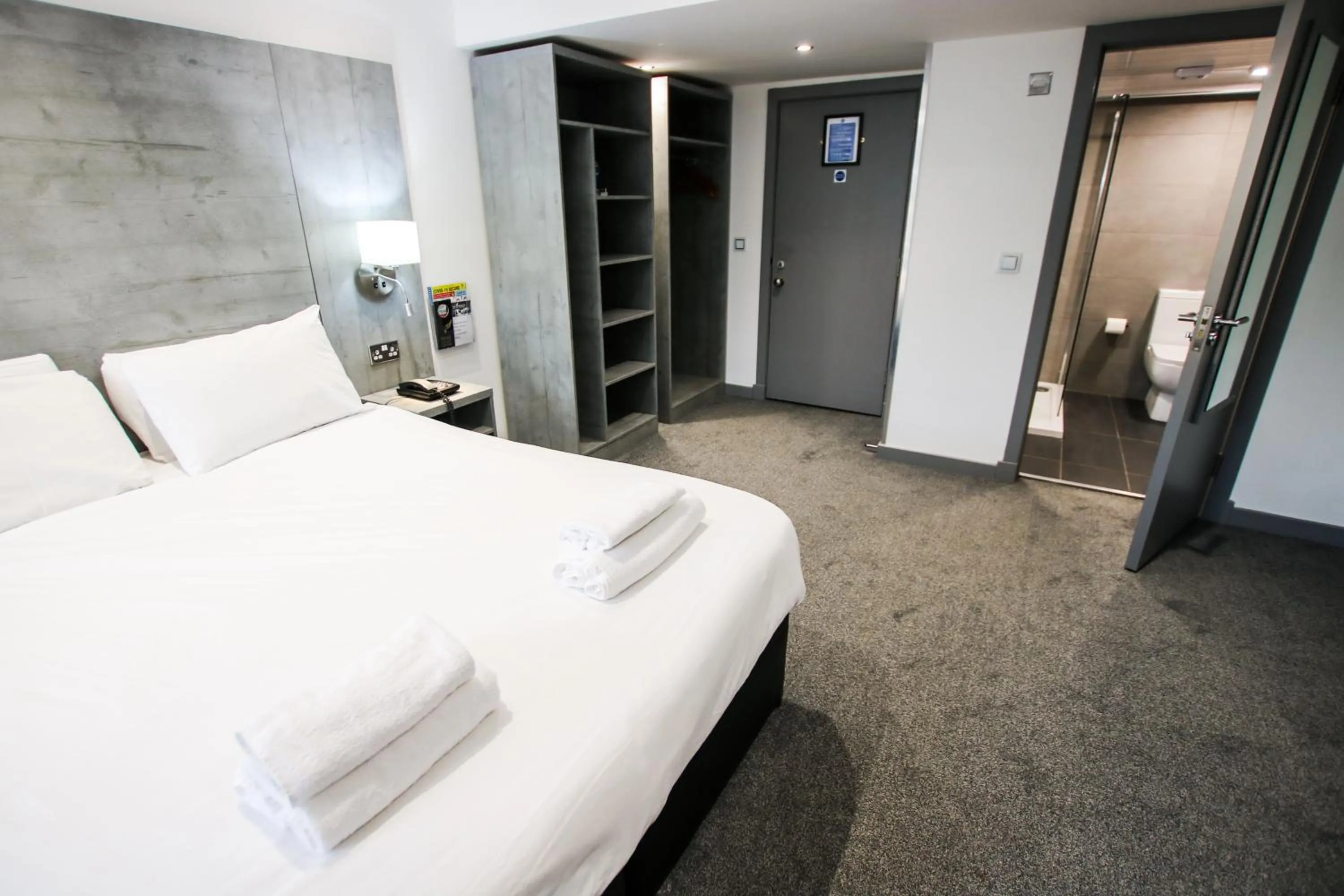 Bed in Brunswick Merchant City Hotel